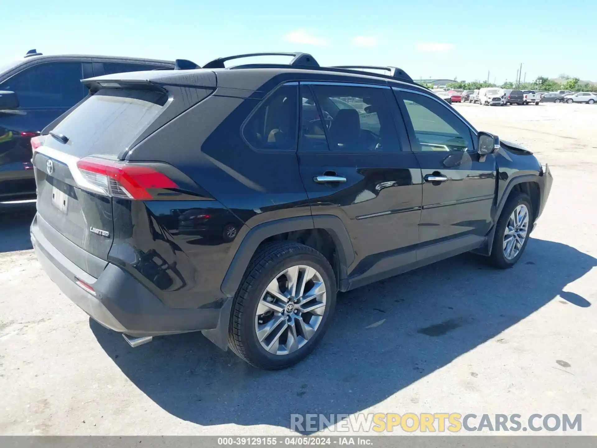 4 Photograph of a damaged car JTMY1RFV0PD106880 TOYOTA RAV4 2023