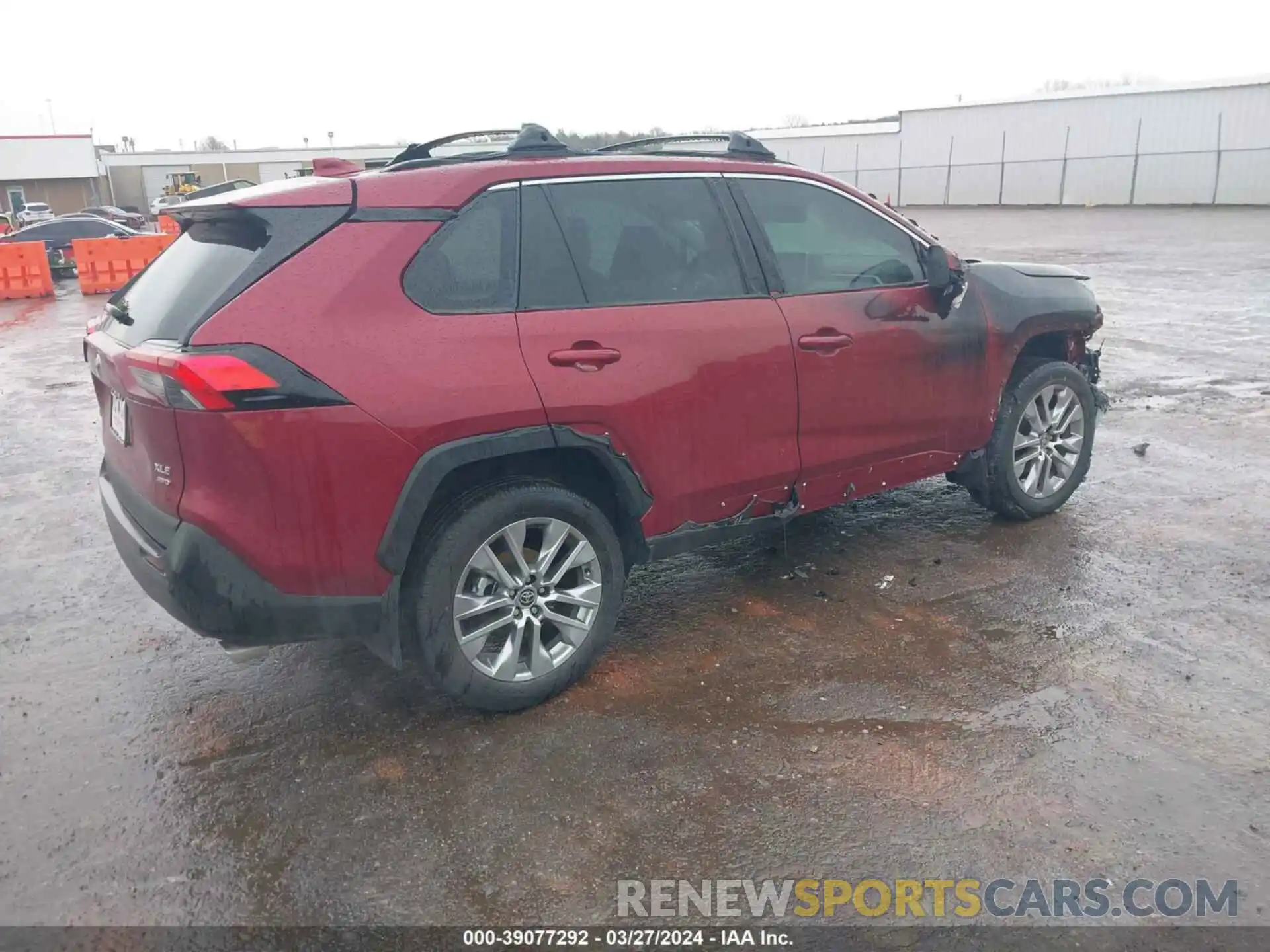 4 Photograph of a damaged car 2T3A1RFV7RW425605 TOYOTA RAV4 2024