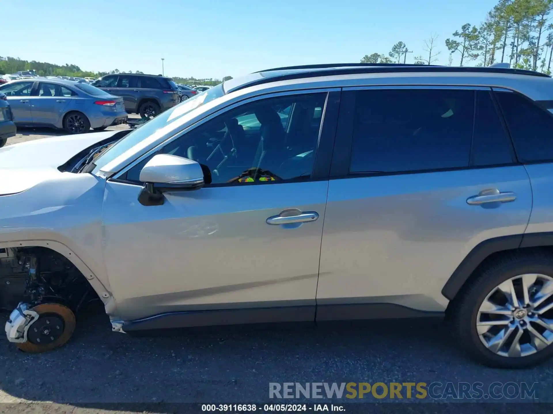 15 Photograph of a damaged car 2T3C1RFV6RC266375 TOYOTA RAV4 2024