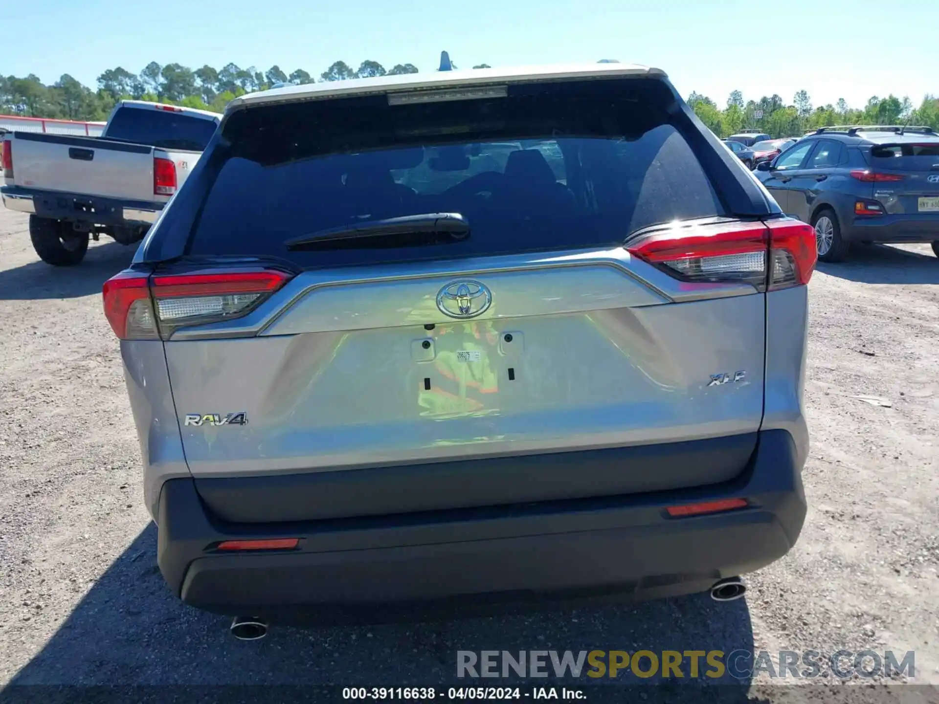 17 Photograph of a damaged car 2T3C1RFV6RC266375 TOYOTA RAV4 2024