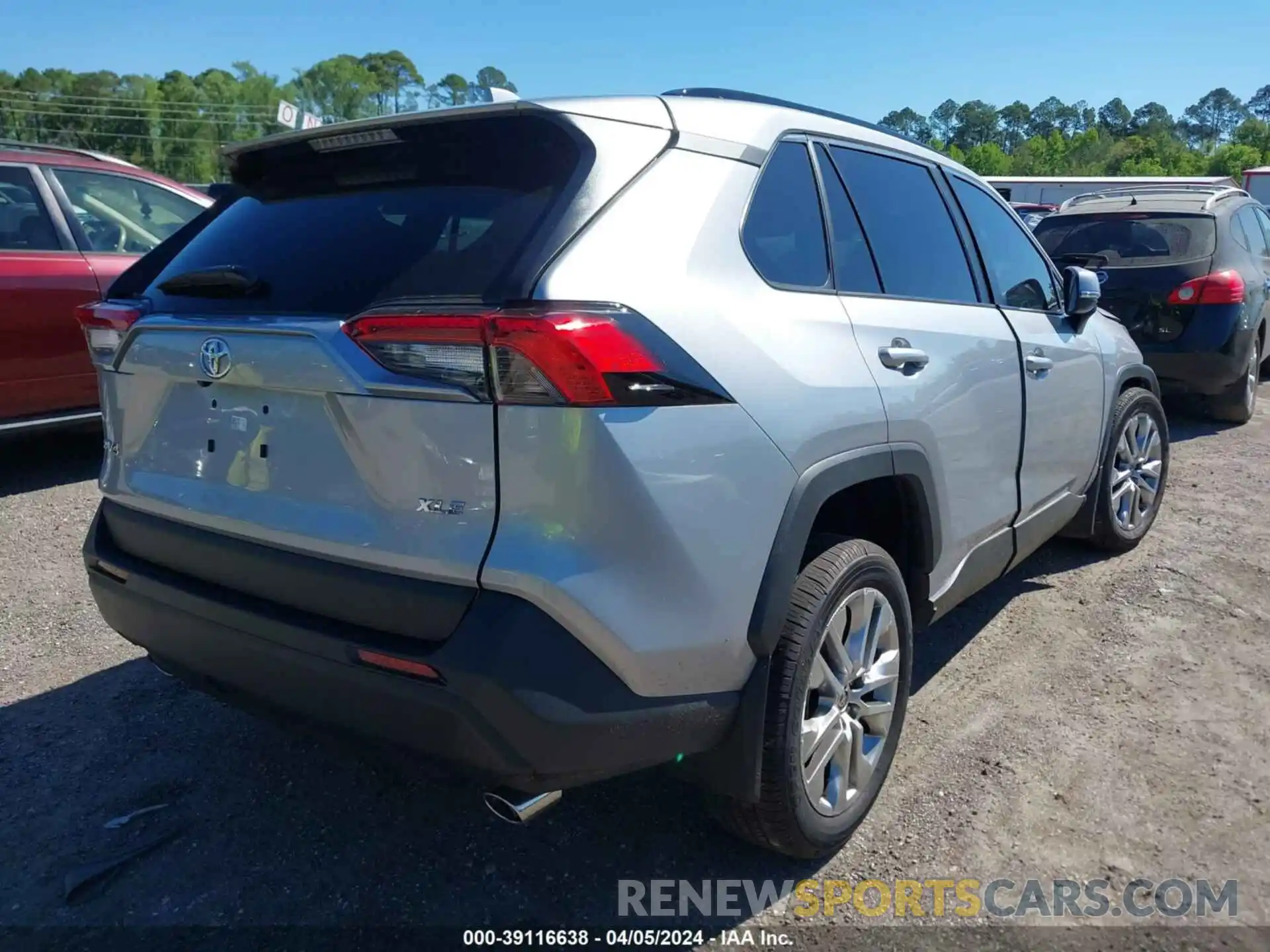 4 Photograph of a damaged car 2T3C1RFV6RC266375 TOYOTA RAV4 2024