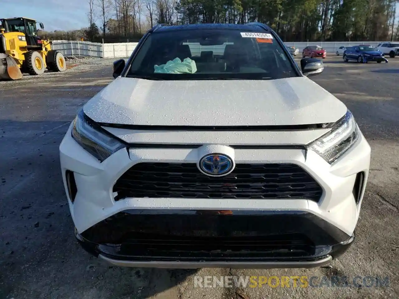 5 Photograph of a damaged car 2T3E6RFV8RW046938 TOYOTA RAV4 2024