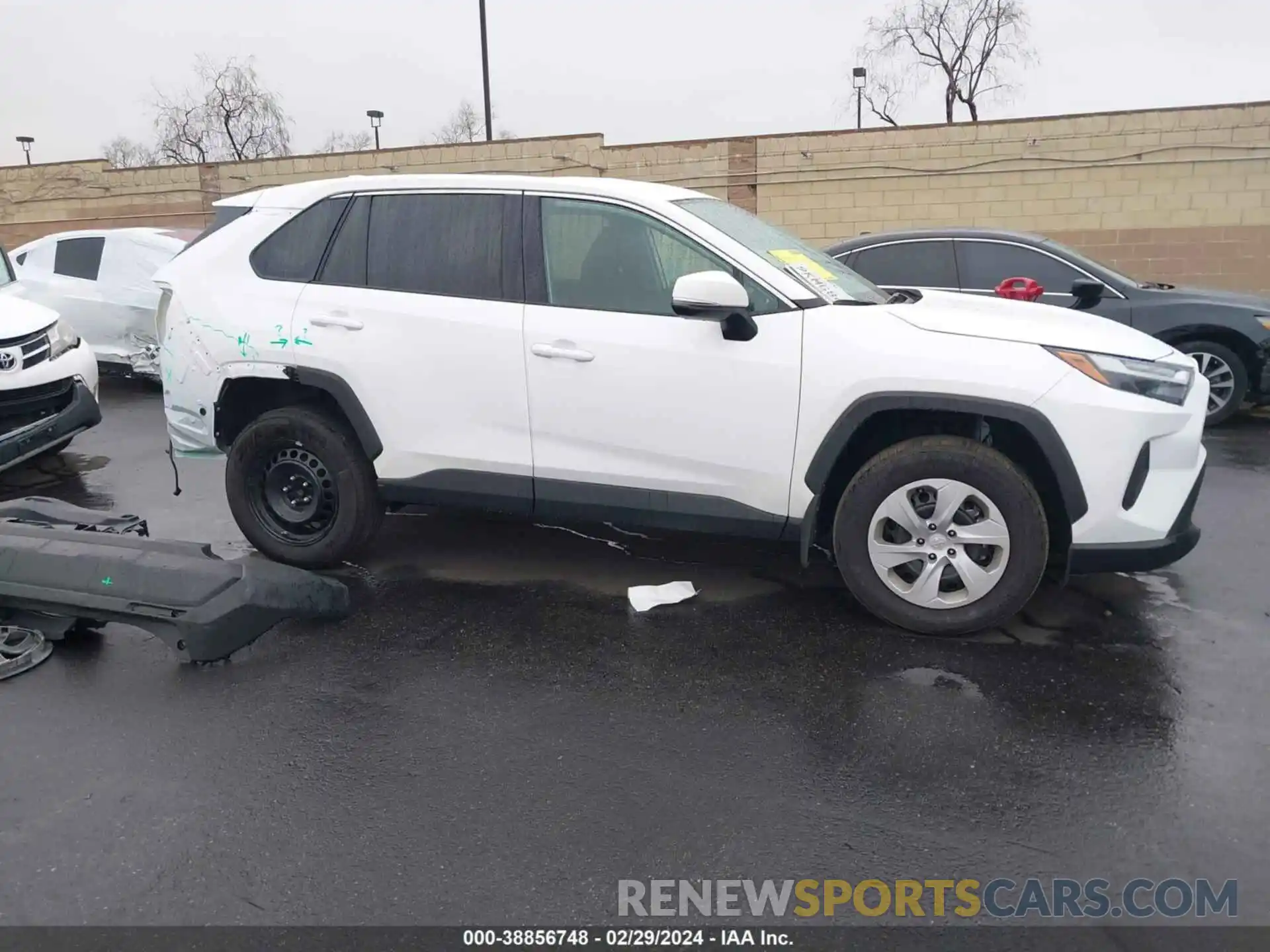 14 Photograph of a damaged car 2T3K1RFVXRW315250 TOYOTA RAV4 2024