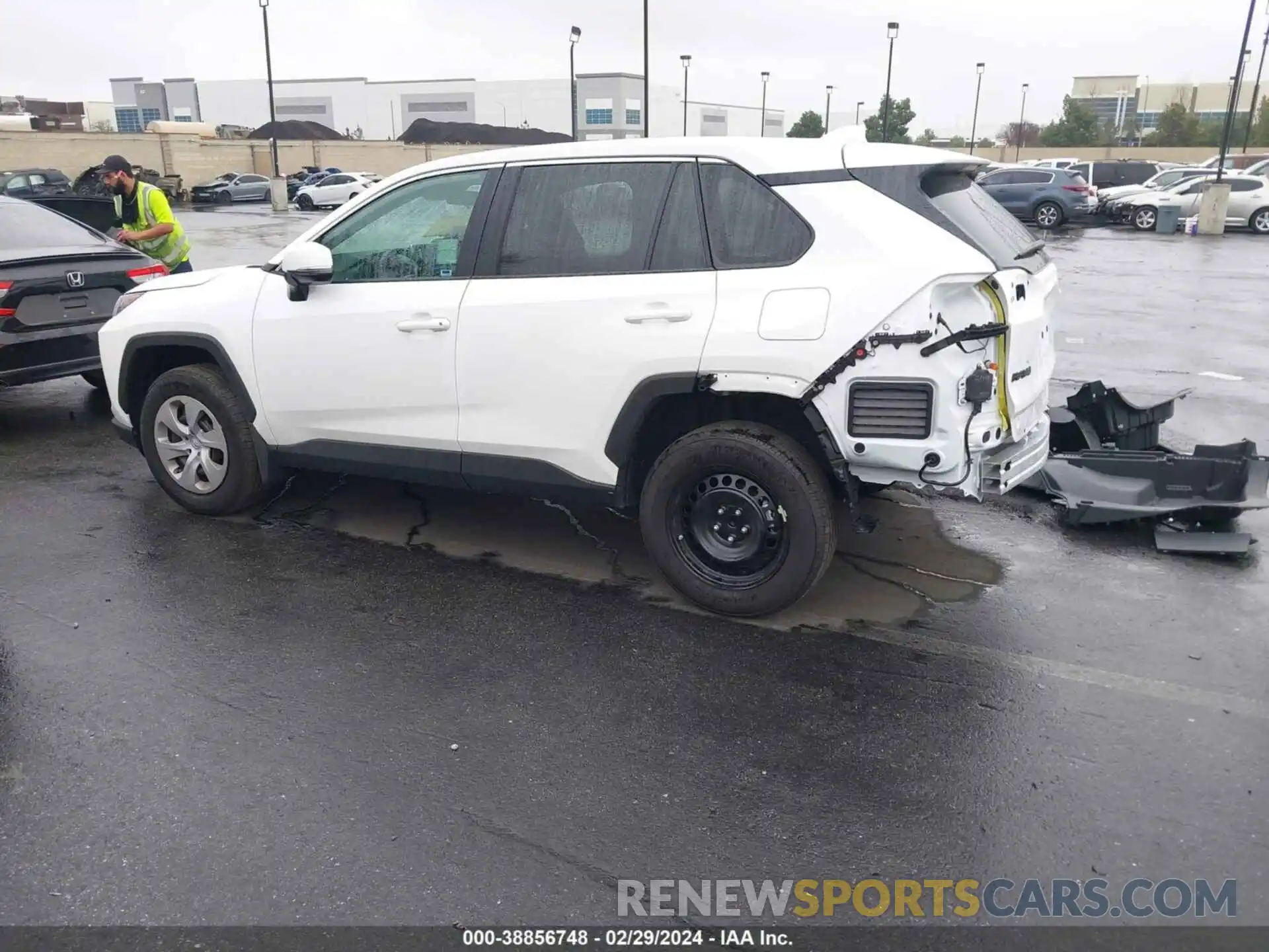 15 Photograph of a damaged car 2T3K1RFVXRW315250 TOYOTA RAV4 2024