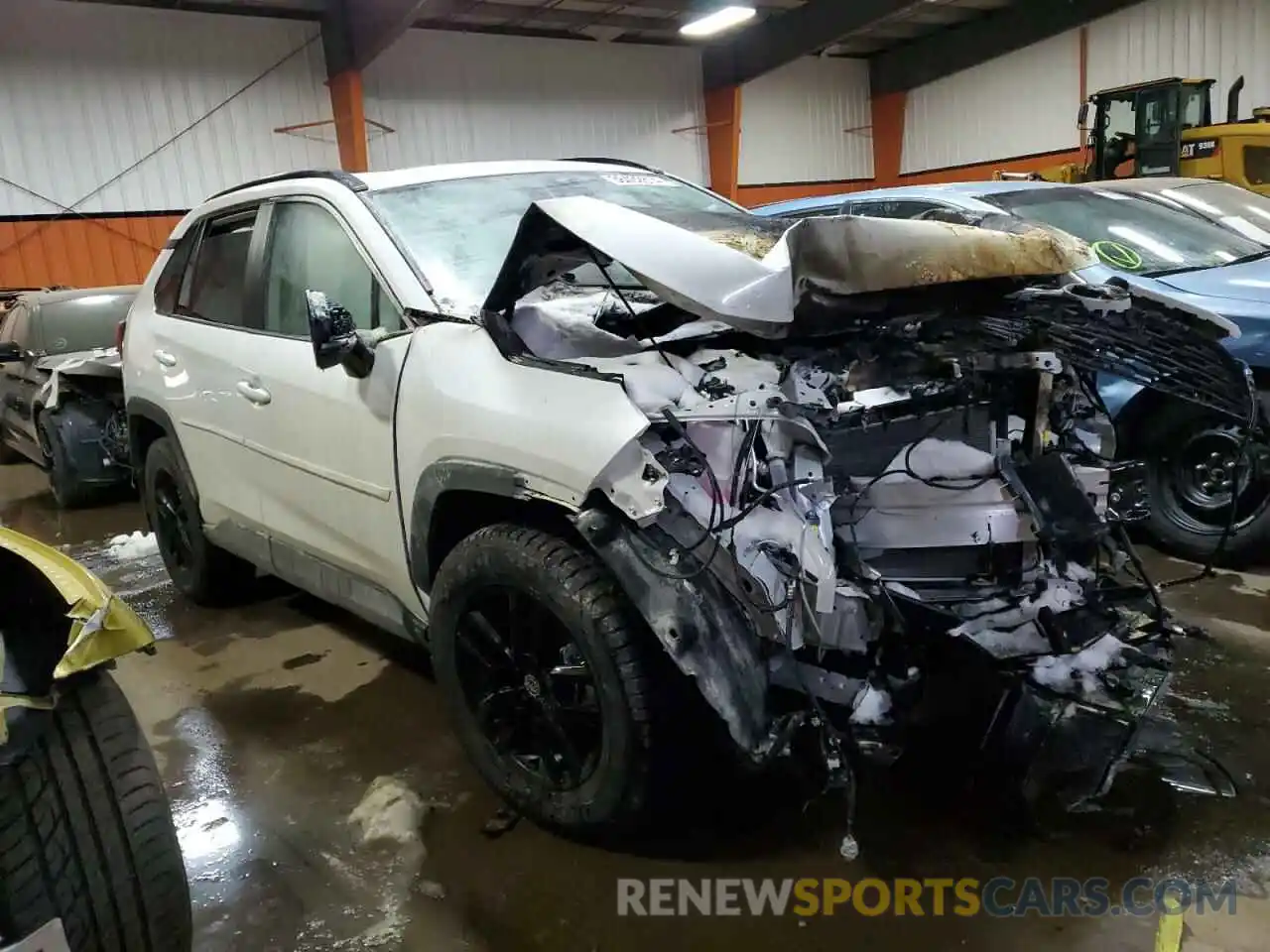 4 Photograph of a damaged car 2T3R1RFV2RW412392 TOYOTA RAV4 2024