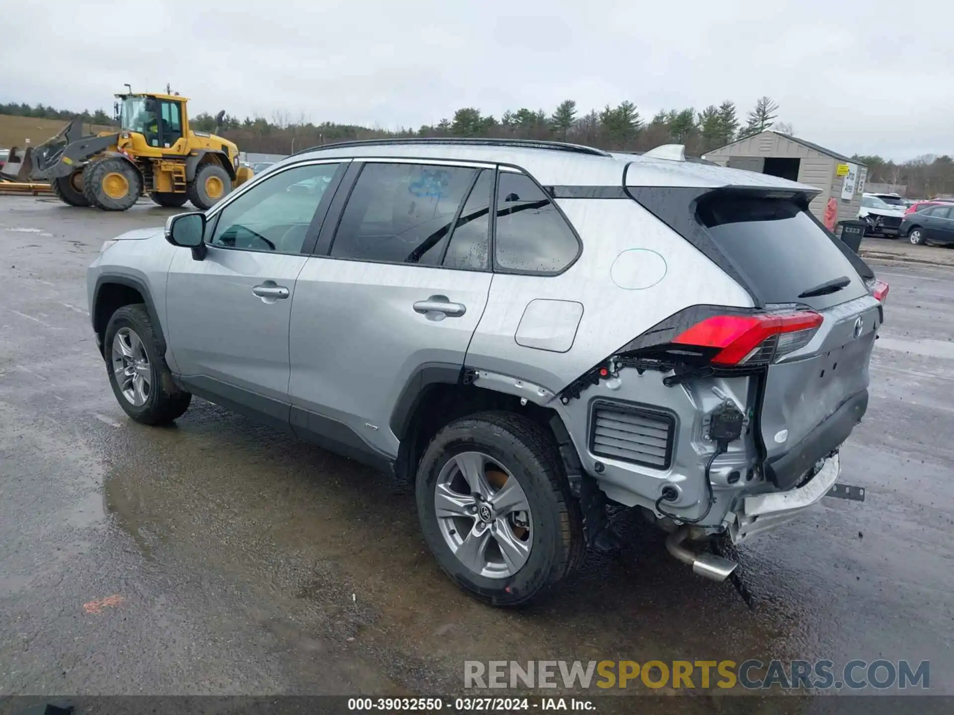 3 Photograph of a damaged car 2T3RWRFV2RW193340 TOYOTA RAV4 2024