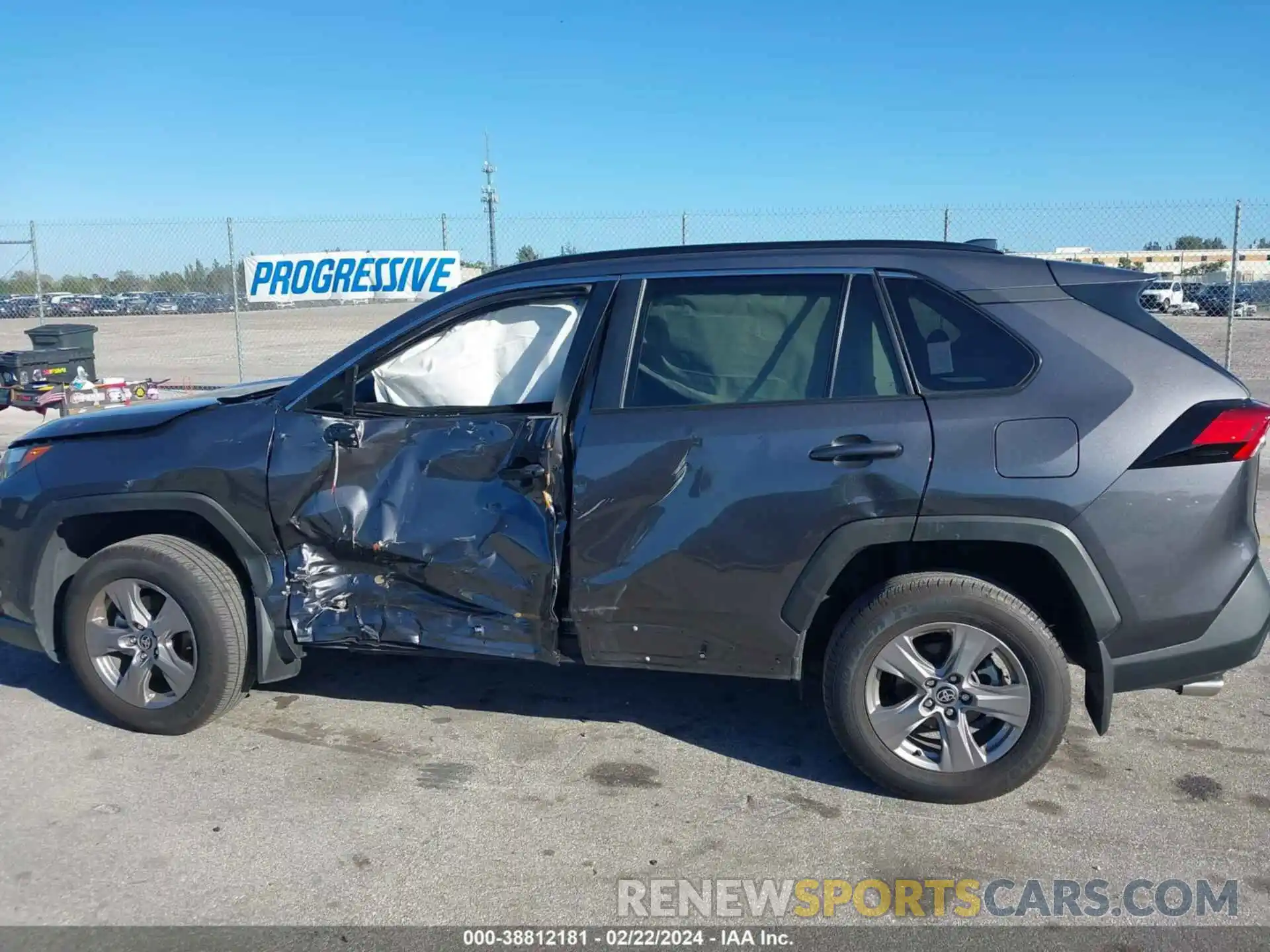 14 Photograph of a damaged car 2T3W1RFV0RC254025 TOYOTA RAV4 2024