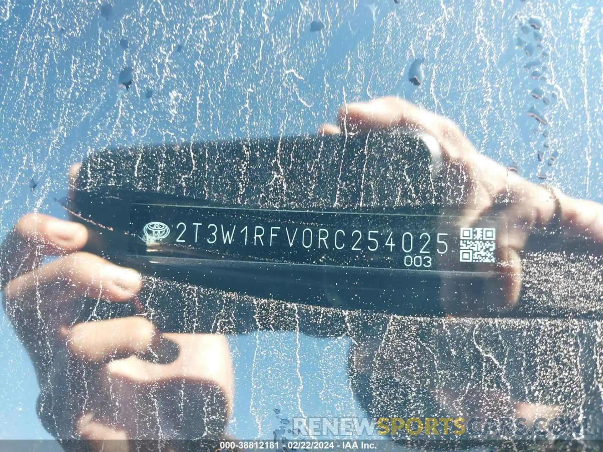 9 Photograph of a damaged car 2T3W1RFV0RC254025 TOYOTA RAV4 2024
