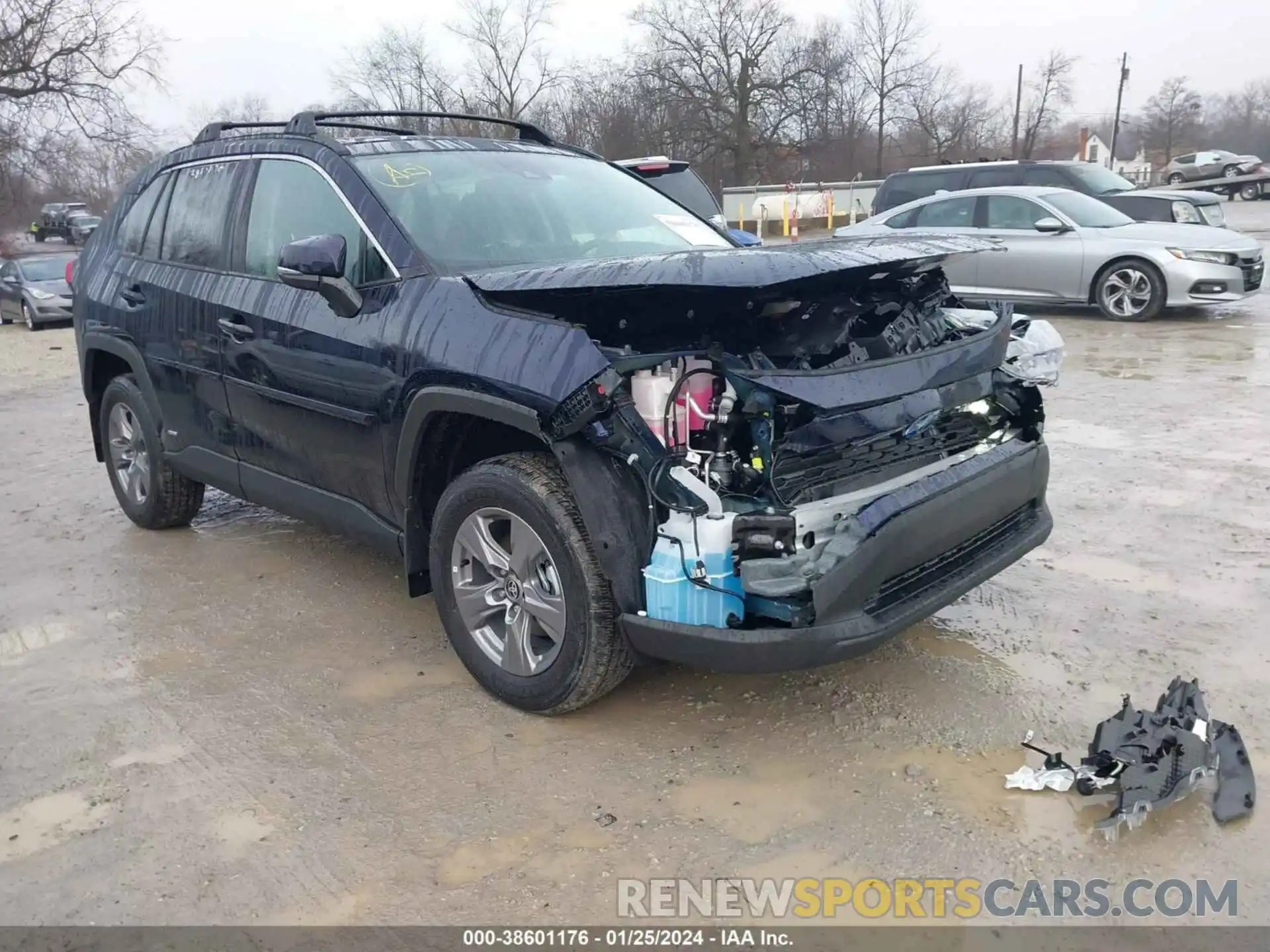 1 Photograph of a damaged car 4T3RWRFVXRU123617 TOYOTA RAV4 2024