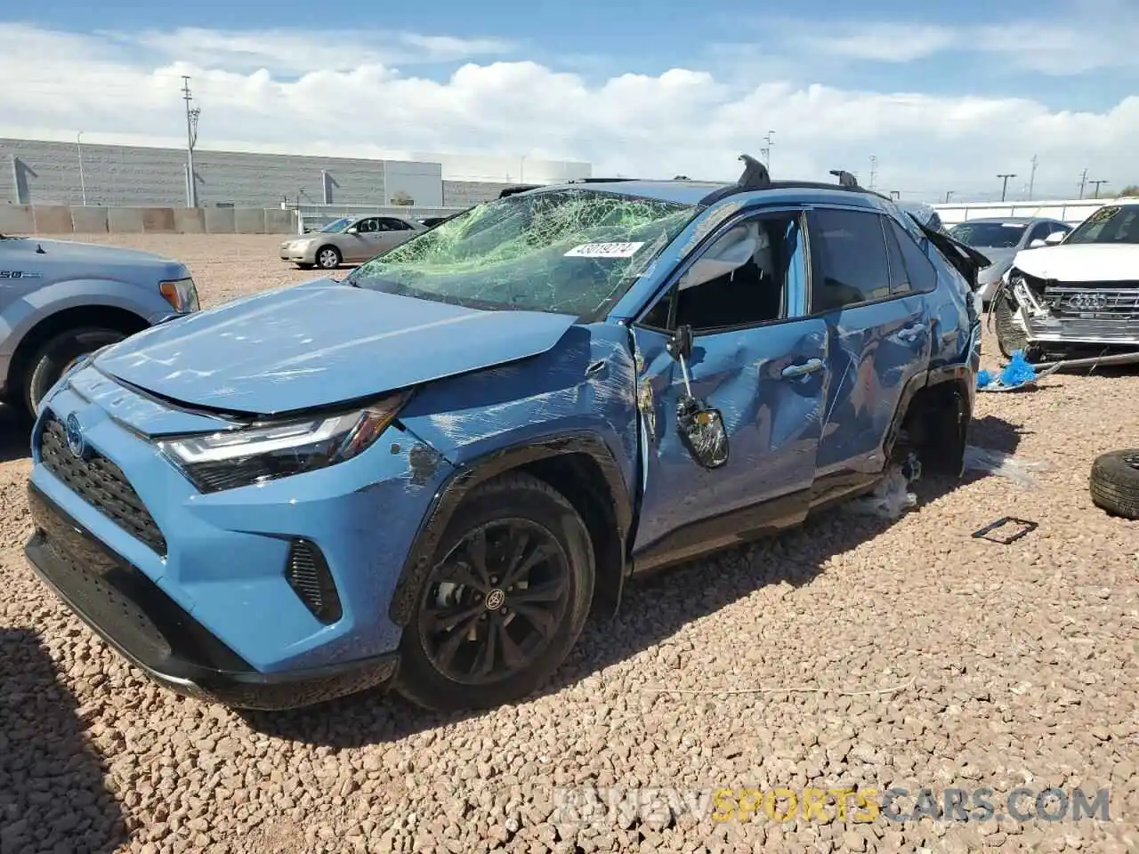 1 Photograph of a damaged car JTM16RFV2RJ044535 TOYOTA RAV4 2024