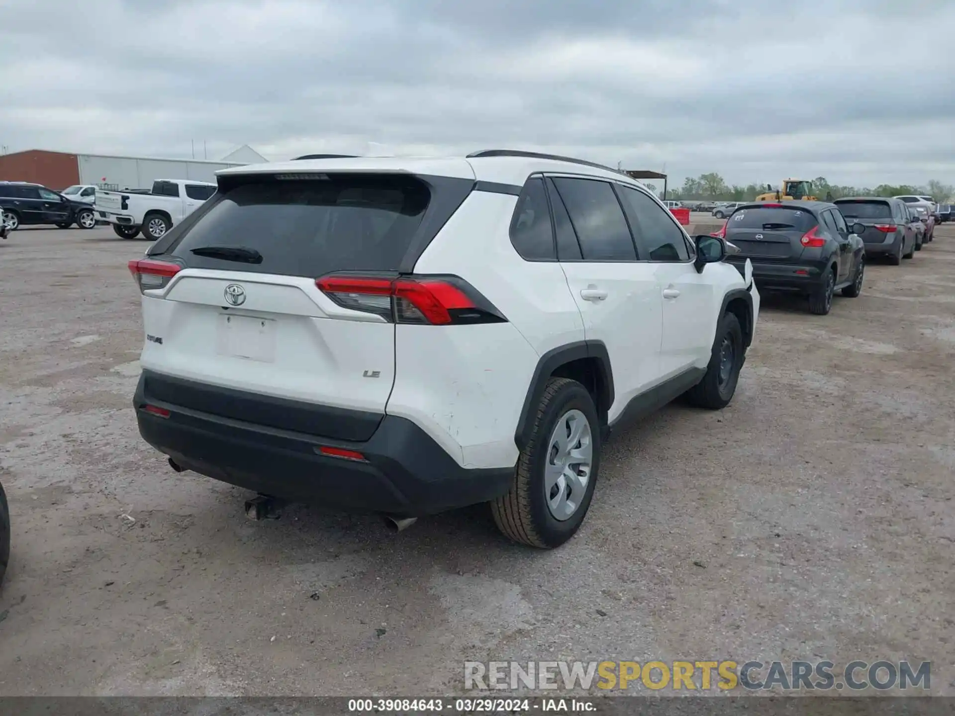 4 Фотография поврежденного автомобиля JTMH1RFV2K1002255 TOYOTA RAV4 4D 2WD 2019