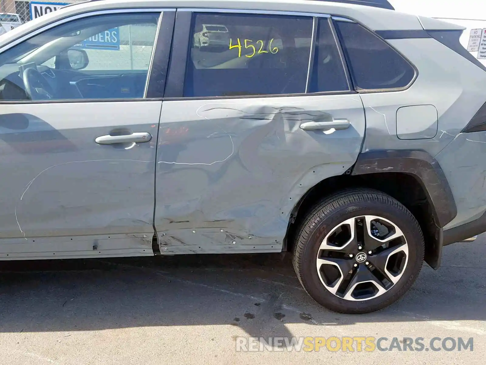 9 Photograph of a damaged car 2T3J1RFV1KW005411 TOYOTA RAV4 ADVEN 2019