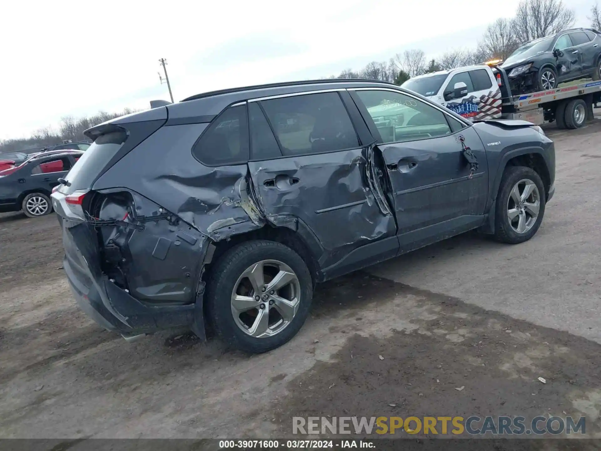 4 Photograph of a damaged car JTMDWRFV5KD027651 TOYOTA RAV4 HYBRID 2019