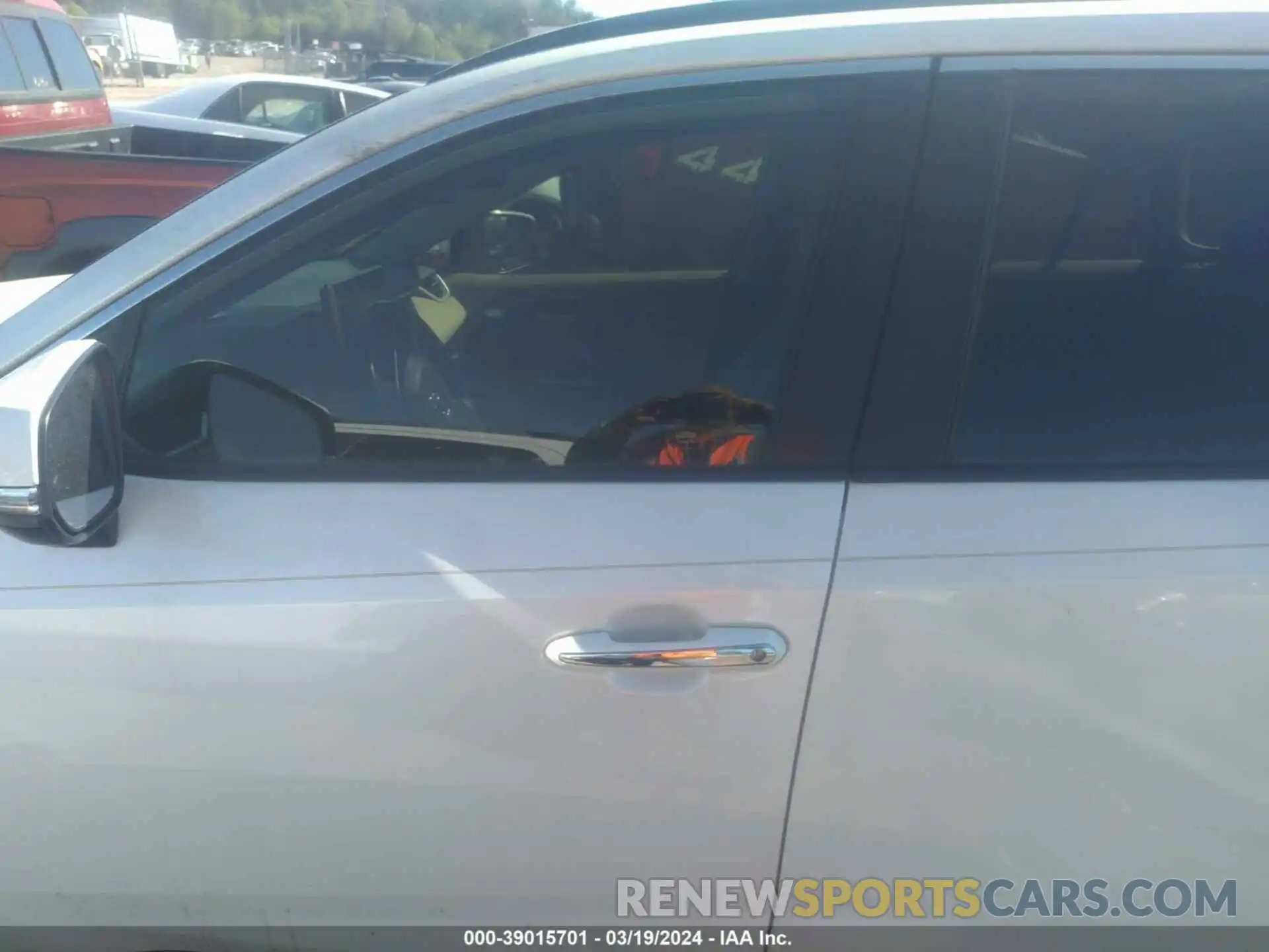 14 Photograph of a damaged car JTMDWRFVXKD033011 TOYOTA RAV4 HYBRID 2019