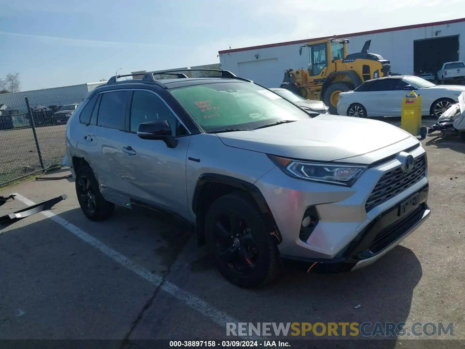 1 Photograph of a damaged car JTMEWRFV5KJ026912 TOYOTA RAV4 HYBRID 2019