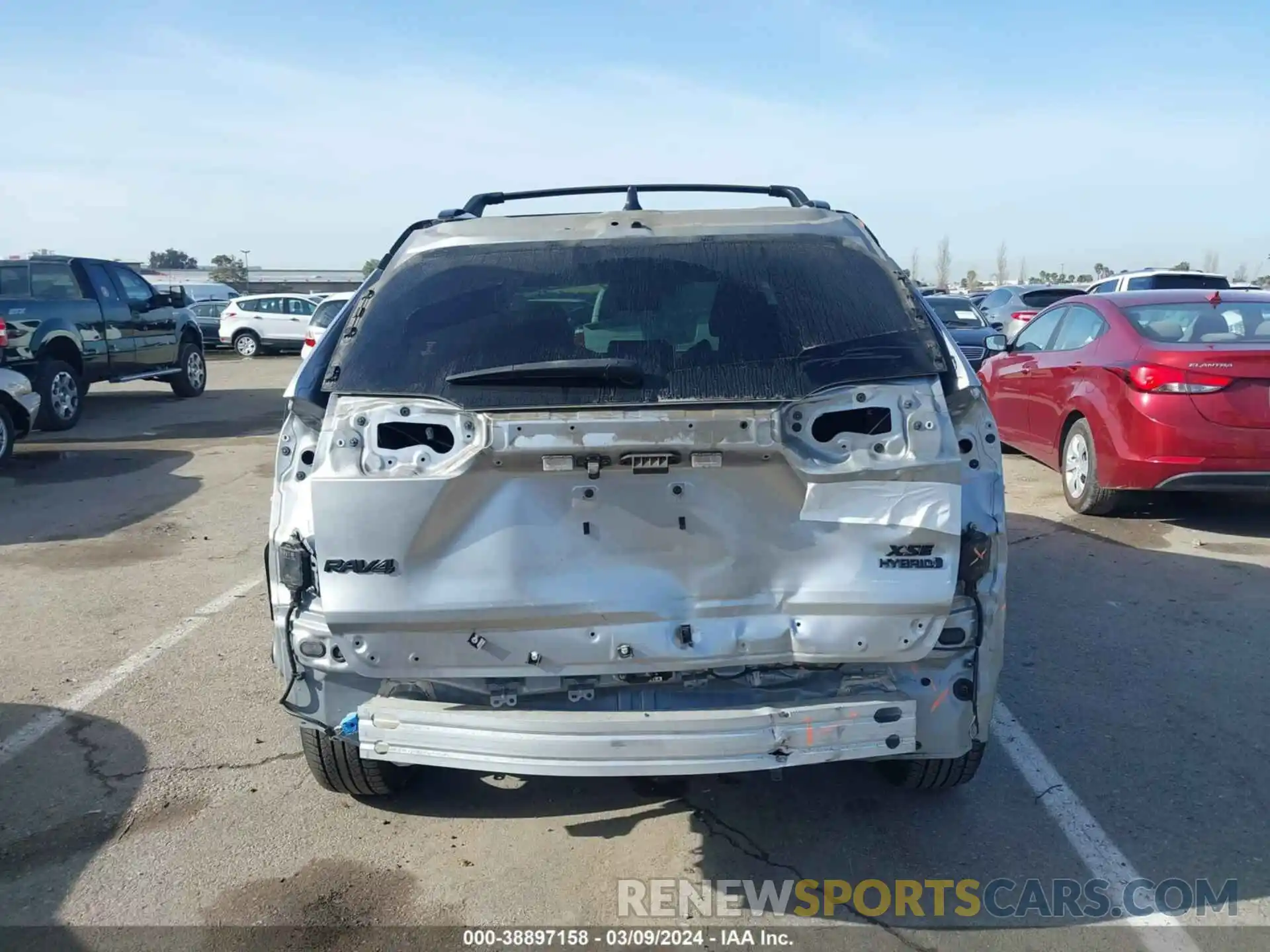 17 Photograph of a damaged car JTMEWRFV5KJ026912 TOYOTA RAV4 HYBRID 2019