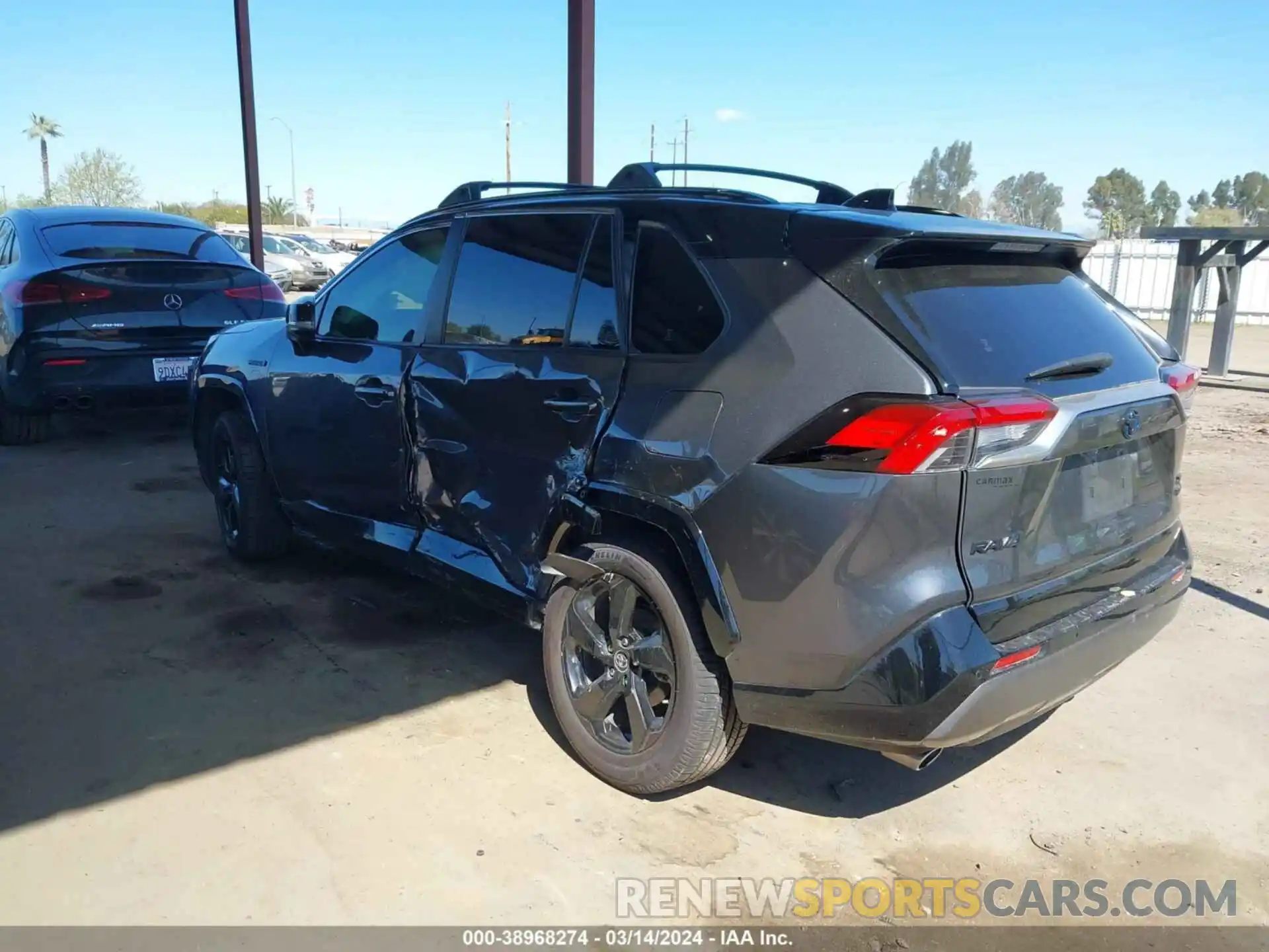 3 Photograph of a damaged car JTMEWRFV9KD515635 TOYOTA RAV4 HYBRID 2019