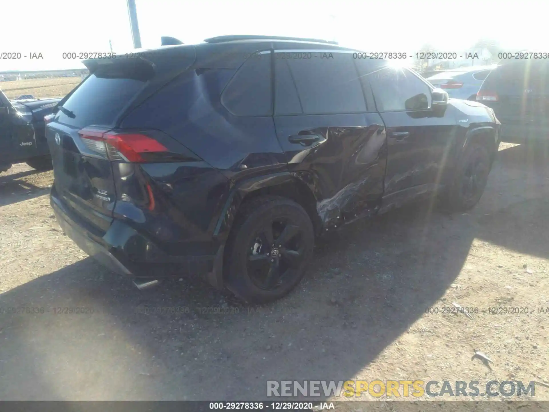 4 Photograph of a damaged car 4T3E6RFV2MU017394 TOYOTA RAV4 HYBRID 2021