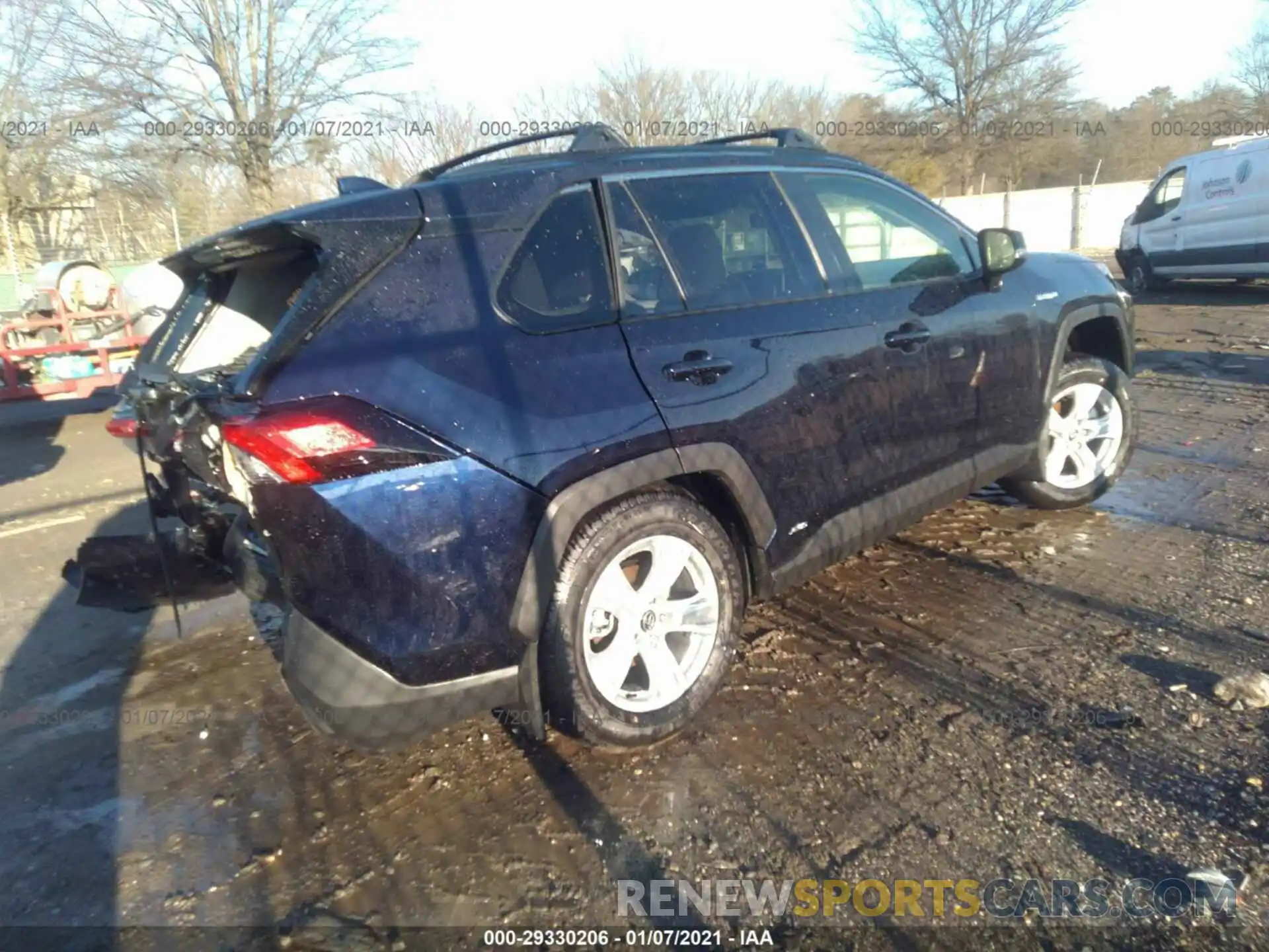 4 Photograph of a damaged car JTMR6RFV0MD506438 TOYOTA RAV4 HYBRID XLE AWD 2021