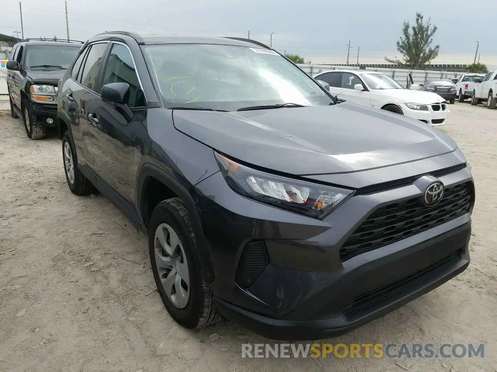 1 Photograph of a damaged car 2T3F1RFV0KW024781 TOYOTA RAV4 LE 2019