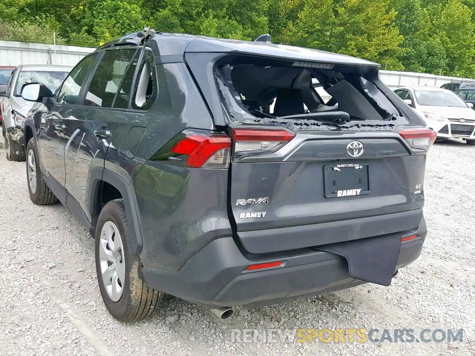 3 Photograph of a damaged car 2T3F1RFV2KW005343 TOYOTA RAV4 LE 2019