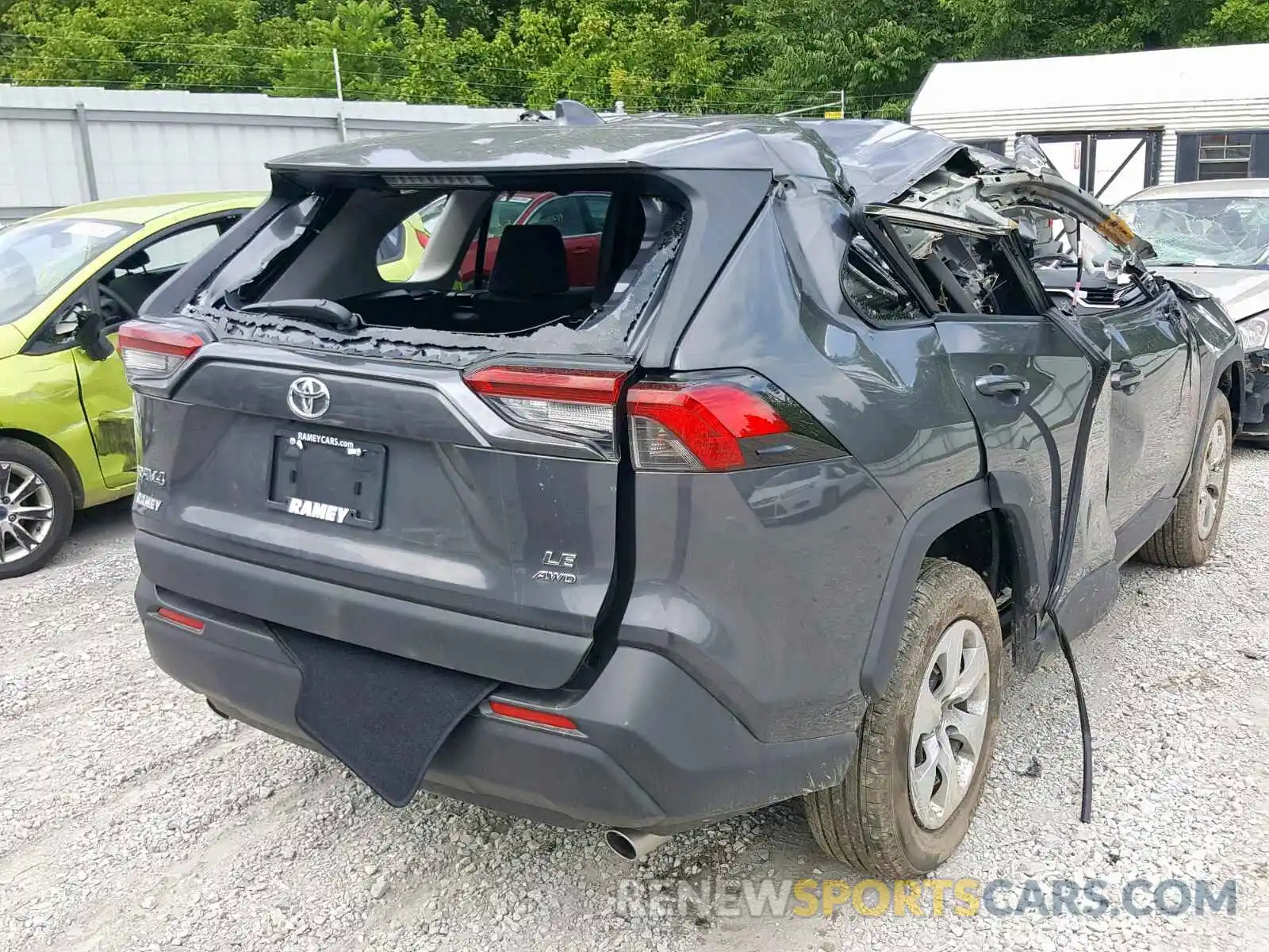 4 Photograph of a damaged car 2T3F1RFV2KW005343 TOYOTA RAV4 LE 2019