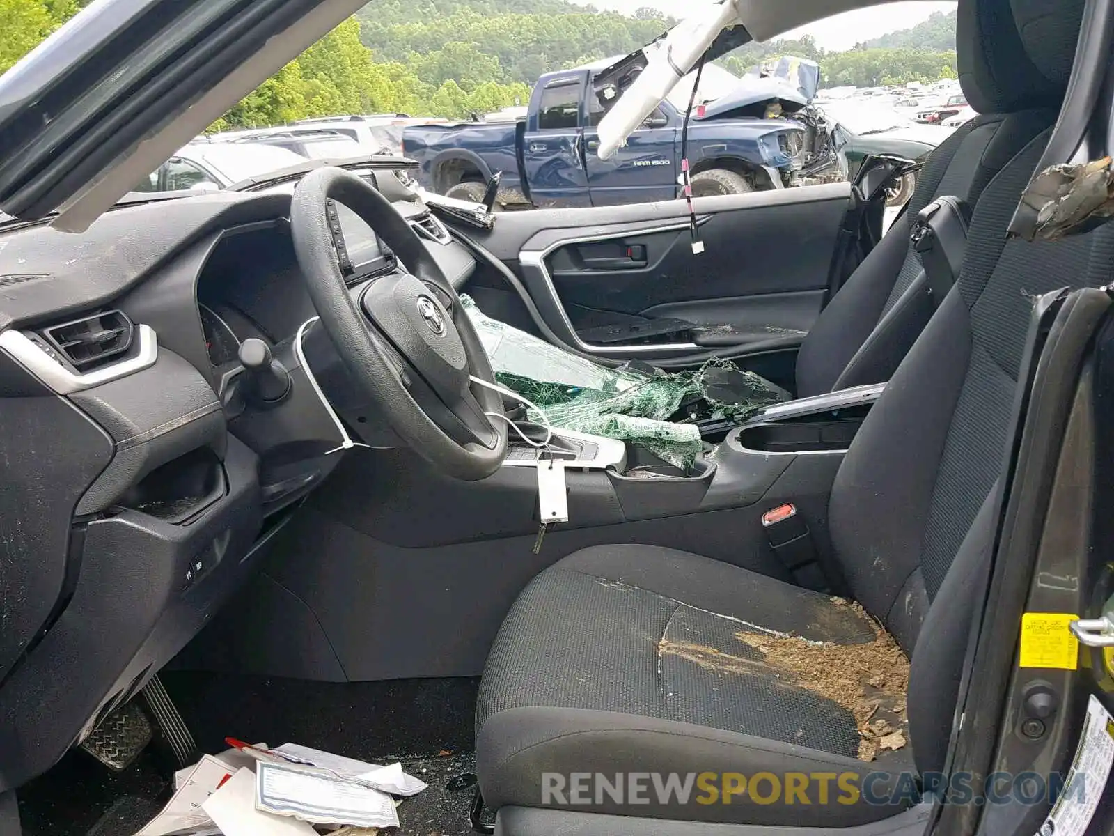 5 Photograph of a damaged car 2T3F1RFV2KW005343 TOYOTA RAV4 LE 2019