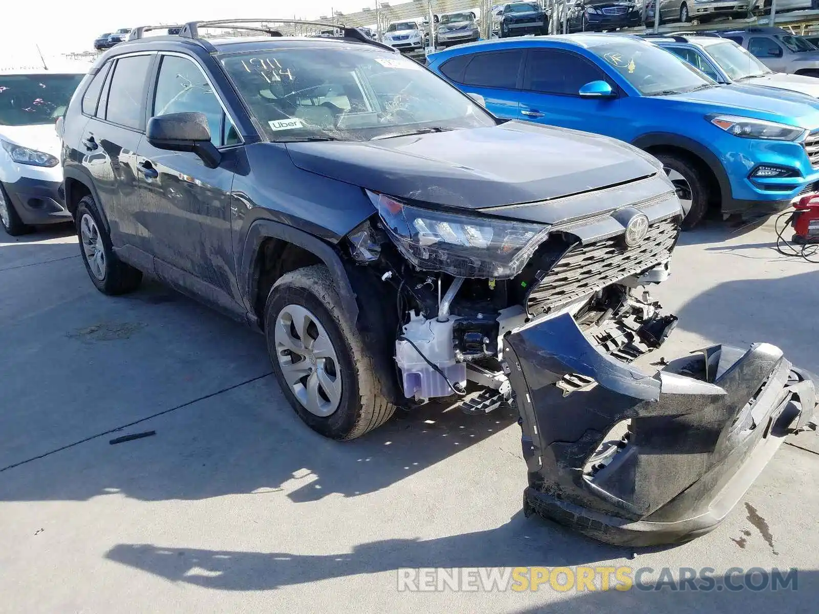 1 Photograph of a damaged car 2T3F1RFV2KW006248 TOYOTA RAV4 LE 2019