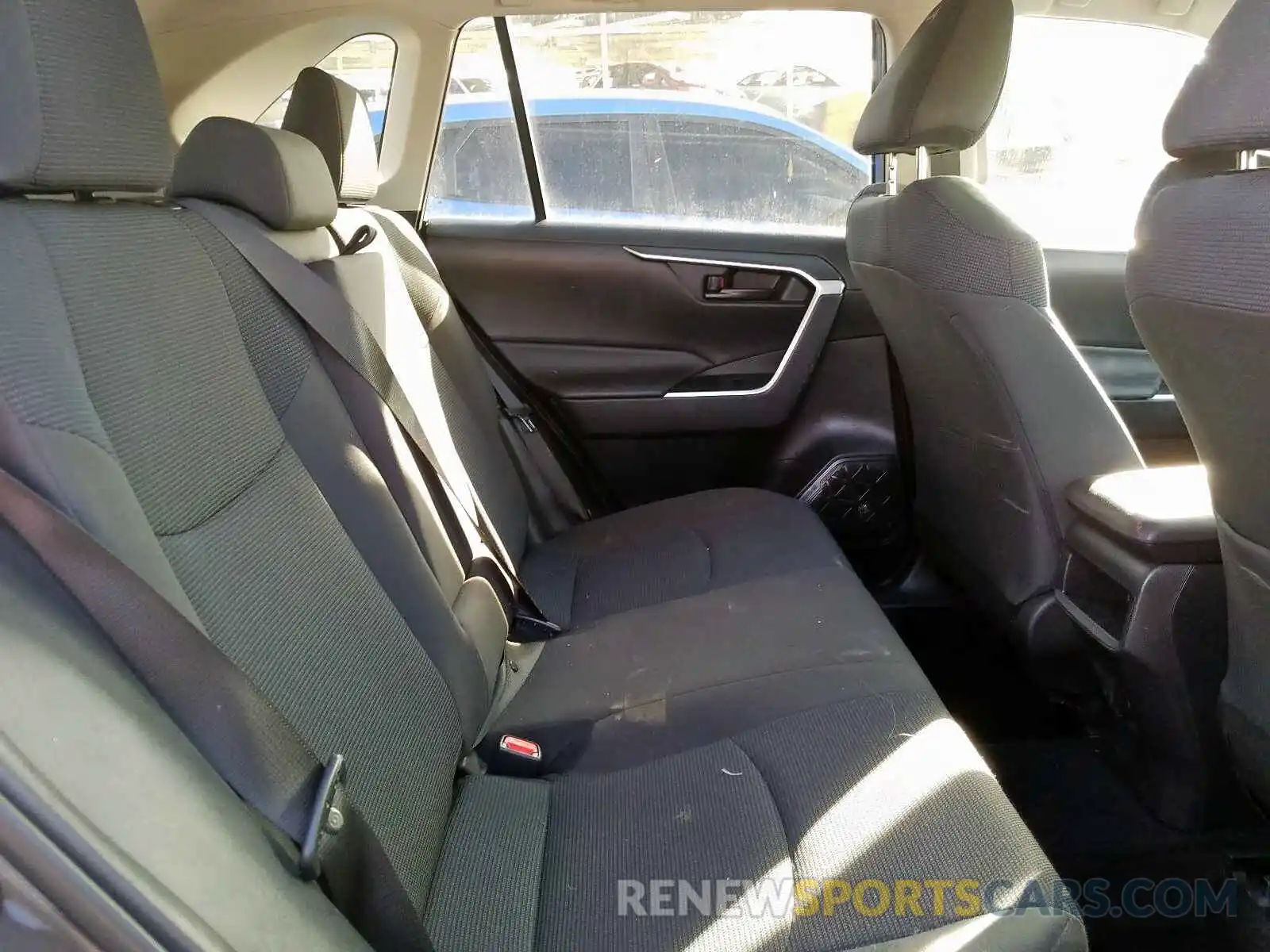 6 Photograph of a damaged car 2T3F1RFV2KW006248 TOYOTA RAV4 LE 2019