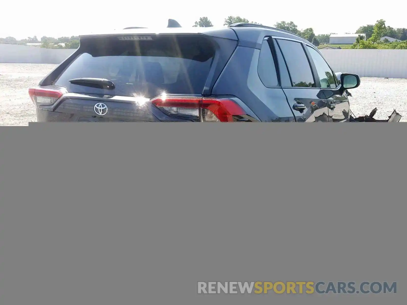 4 Photograph of a damaged car 2T3F1RFV2KW055854 TOYOTA RAV4 LE 2019