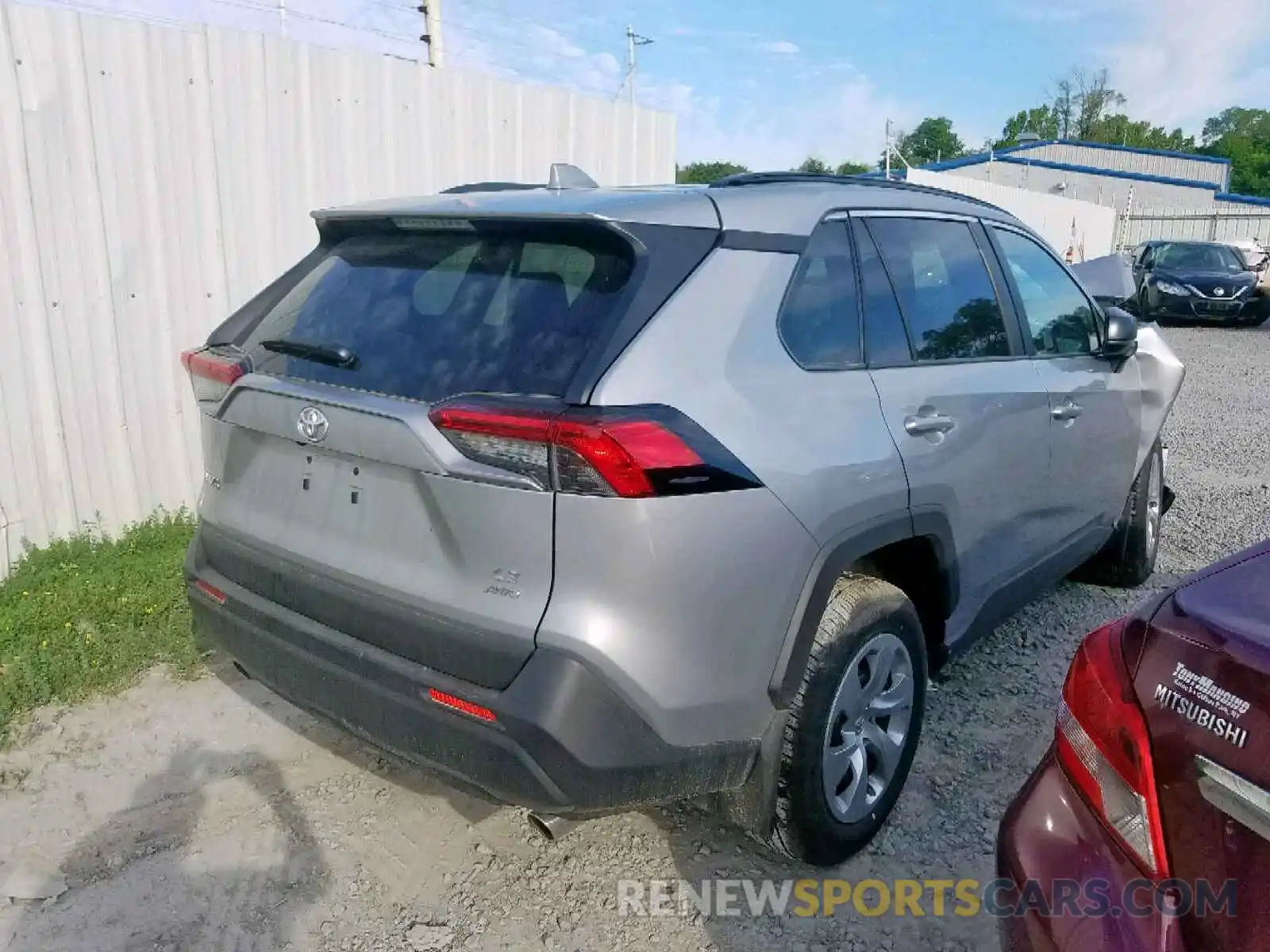 4 Photograph of a damaged car 2T3F1RFV5KW038966 TOYOTA RAV4 LE 2019