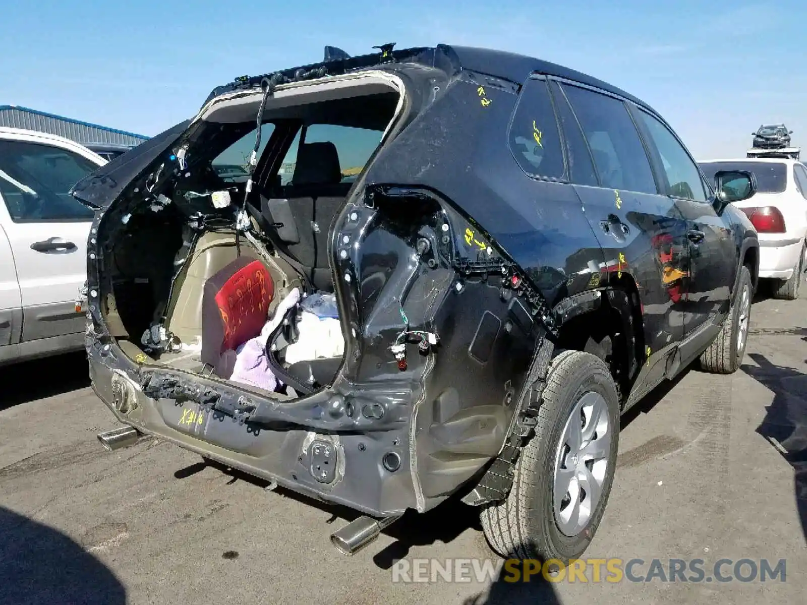 4 Фотография поврежденного автомобиля 2T3F1RFV7KC044415 TOYOTA RAV4 LE 2019