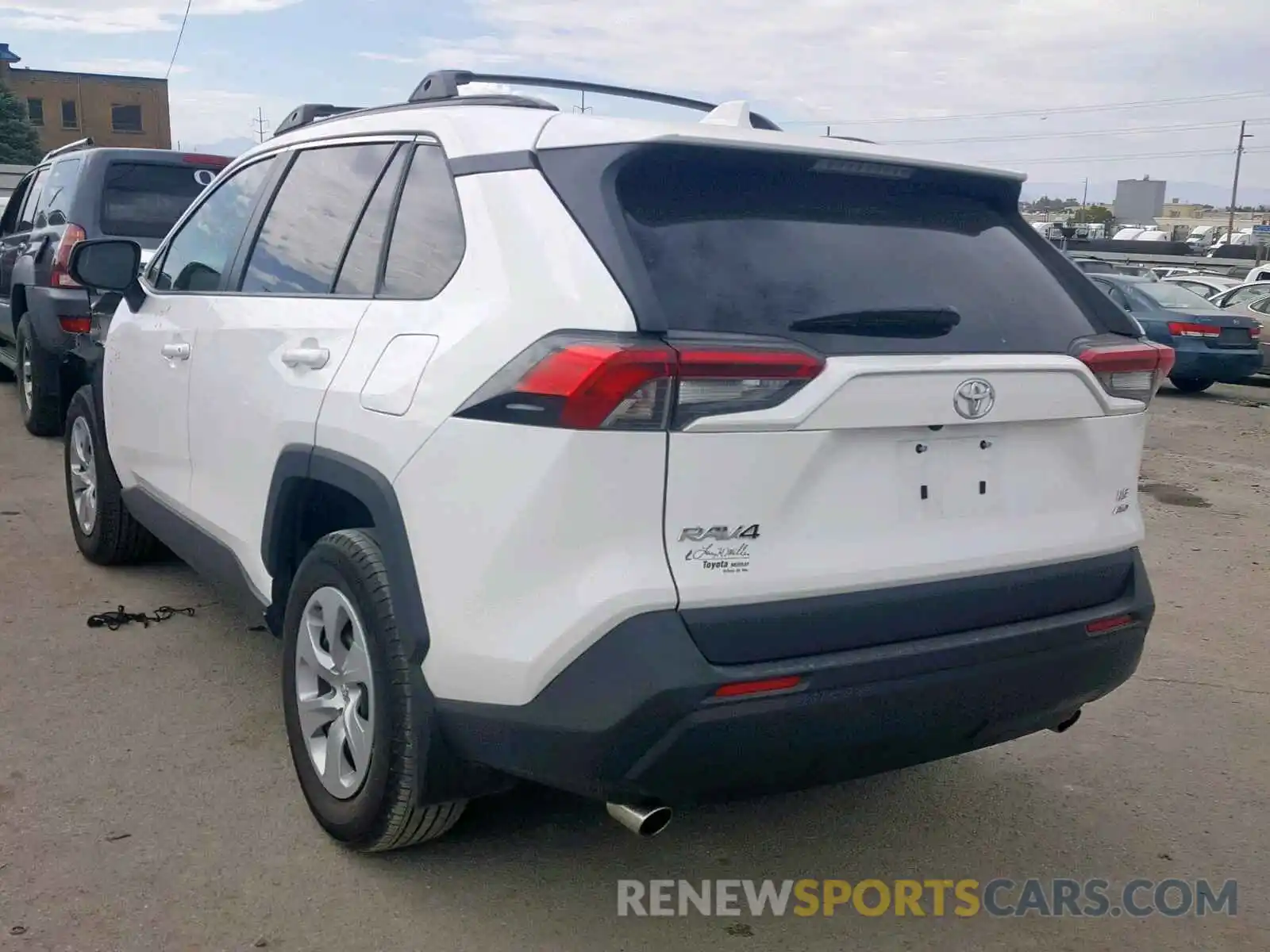 3 Photograph of a damaged car 2T3F1RFV8KW005301 TOYOTA RAV4 LE 2019