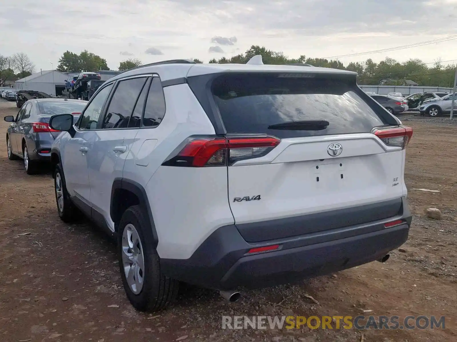 3 Photograph of a damaged car 2T3F1RFV9KW031244 TOYOTA RAV4 LE 2019