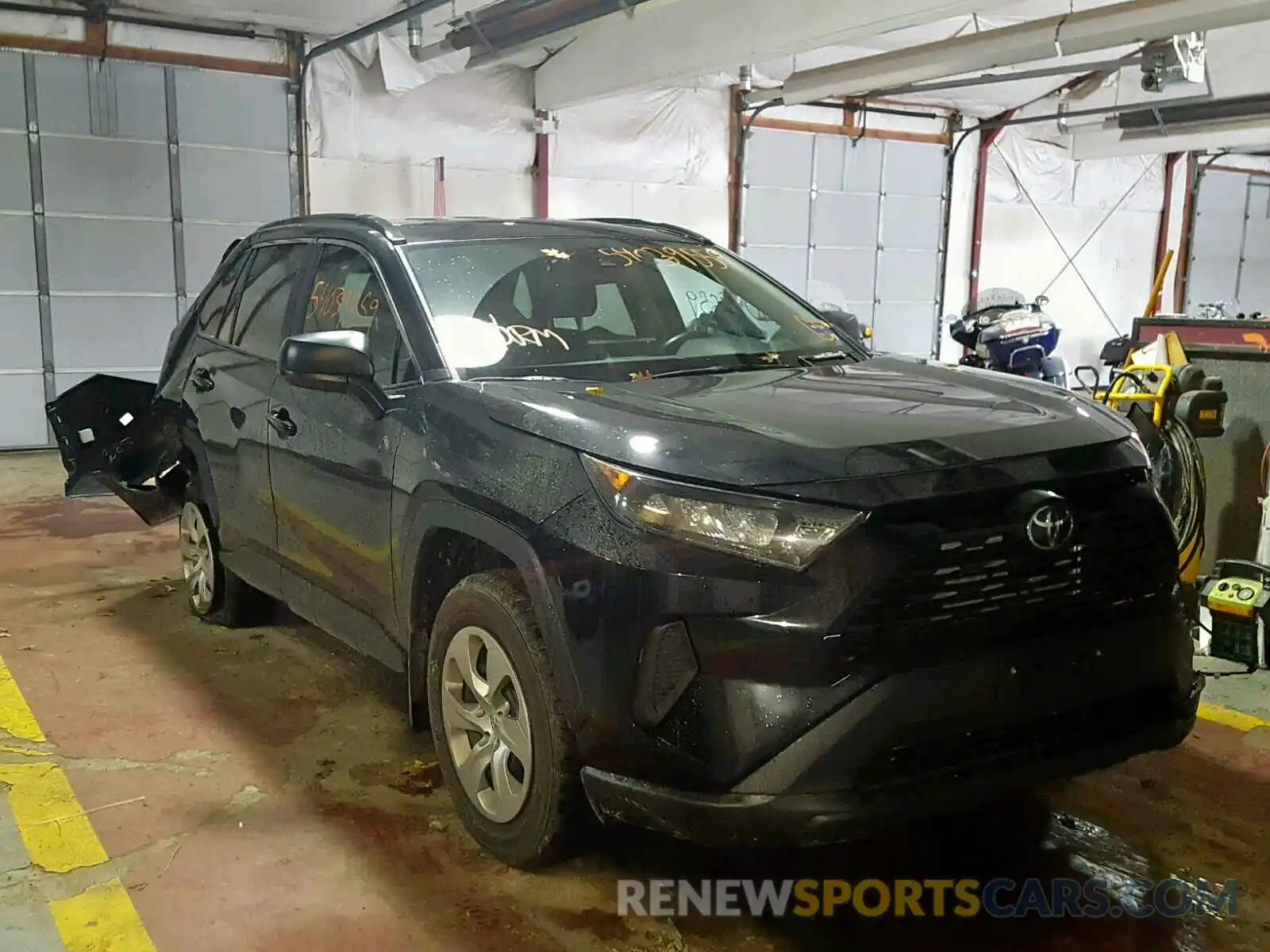 1 Photograph of a damaged car 2T3F1RFVXKC040164 TOYOTA RAV4 LE 2019