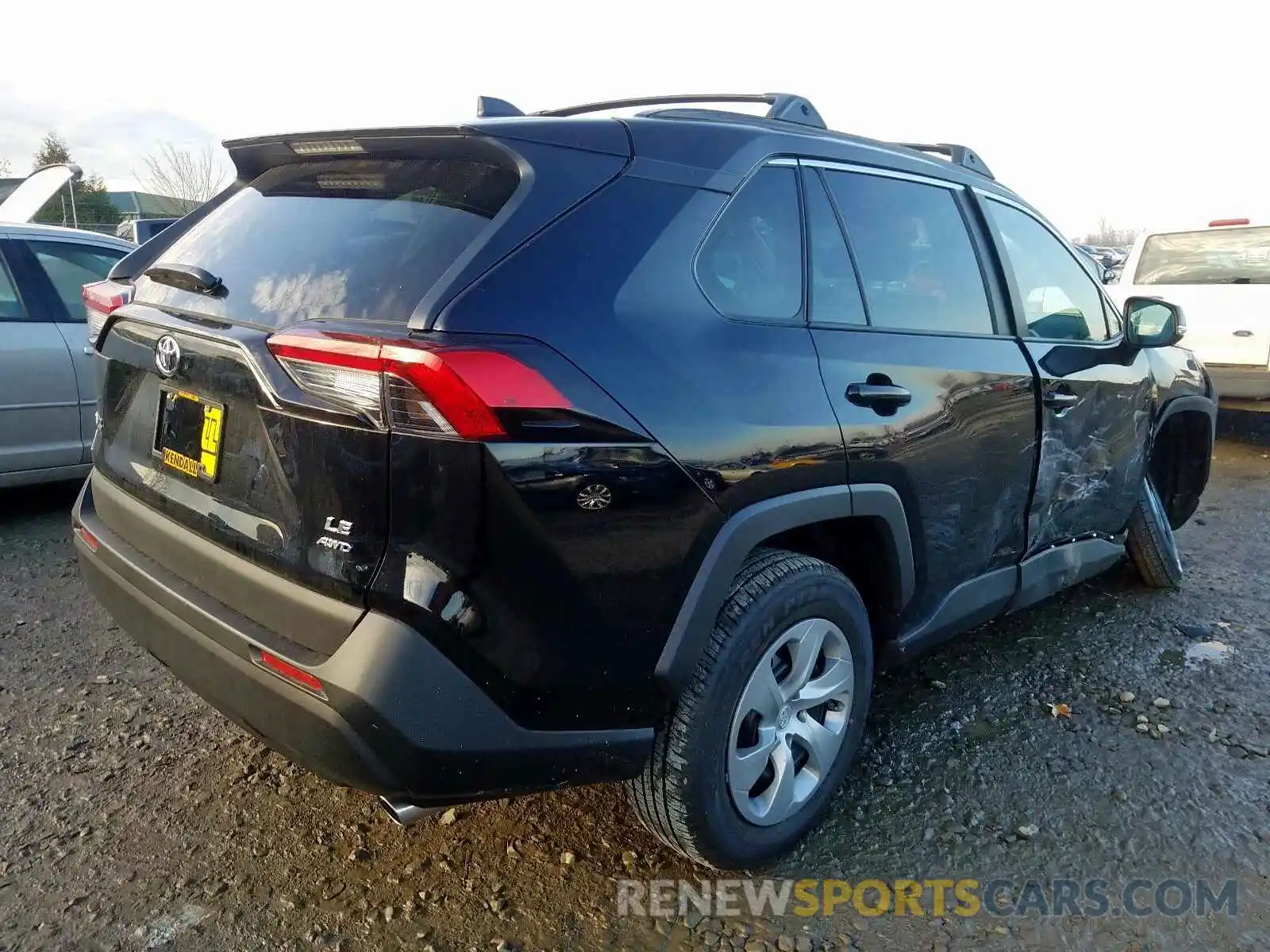 4 Фотография поврежденного автомобиля 2T3G1RFV2KW080872 TOYOTA RAV4 LE 2019