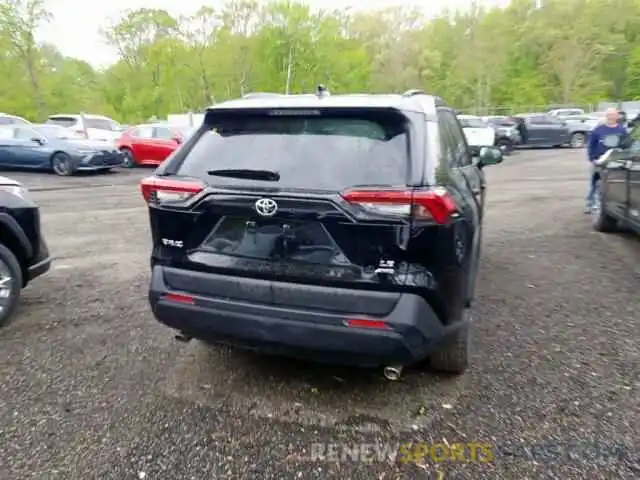 4 Photograph of a damaged car 2T3G1RFV5KW003140 TOYOTA RAV4 LE 2019