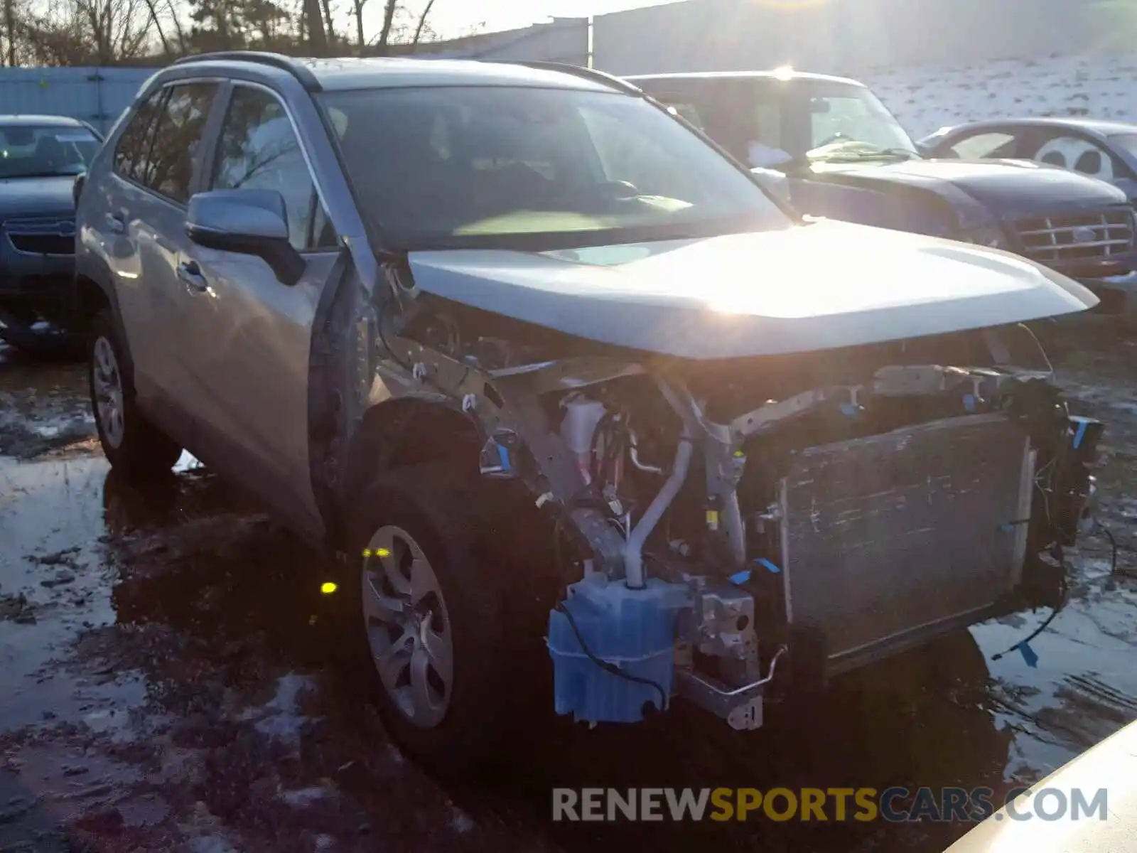 1 Photograph of a damaged car 2T3G1RFV6KW009321 TOYOTA RAV4 LE 2019