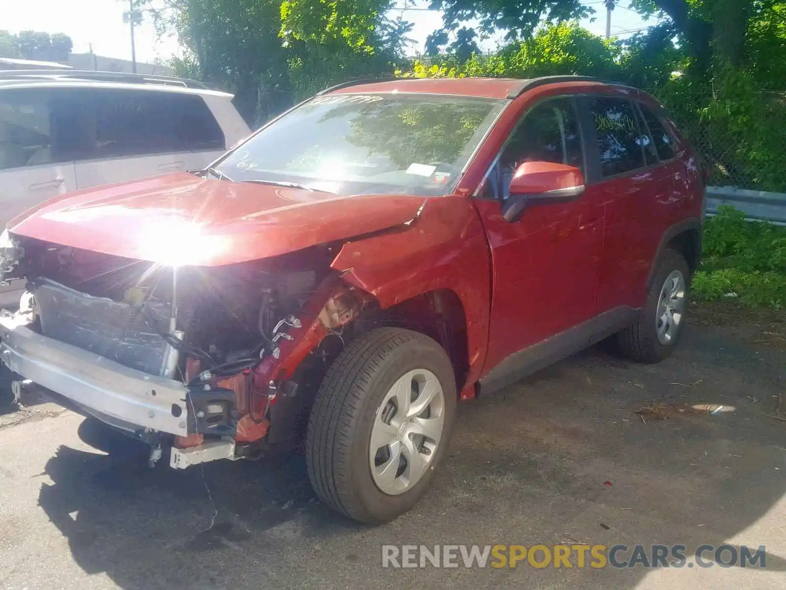 2 Photograph of a damaged car 2T3G1RFV6KW035949 TOYOTA RAV4 LE 2019