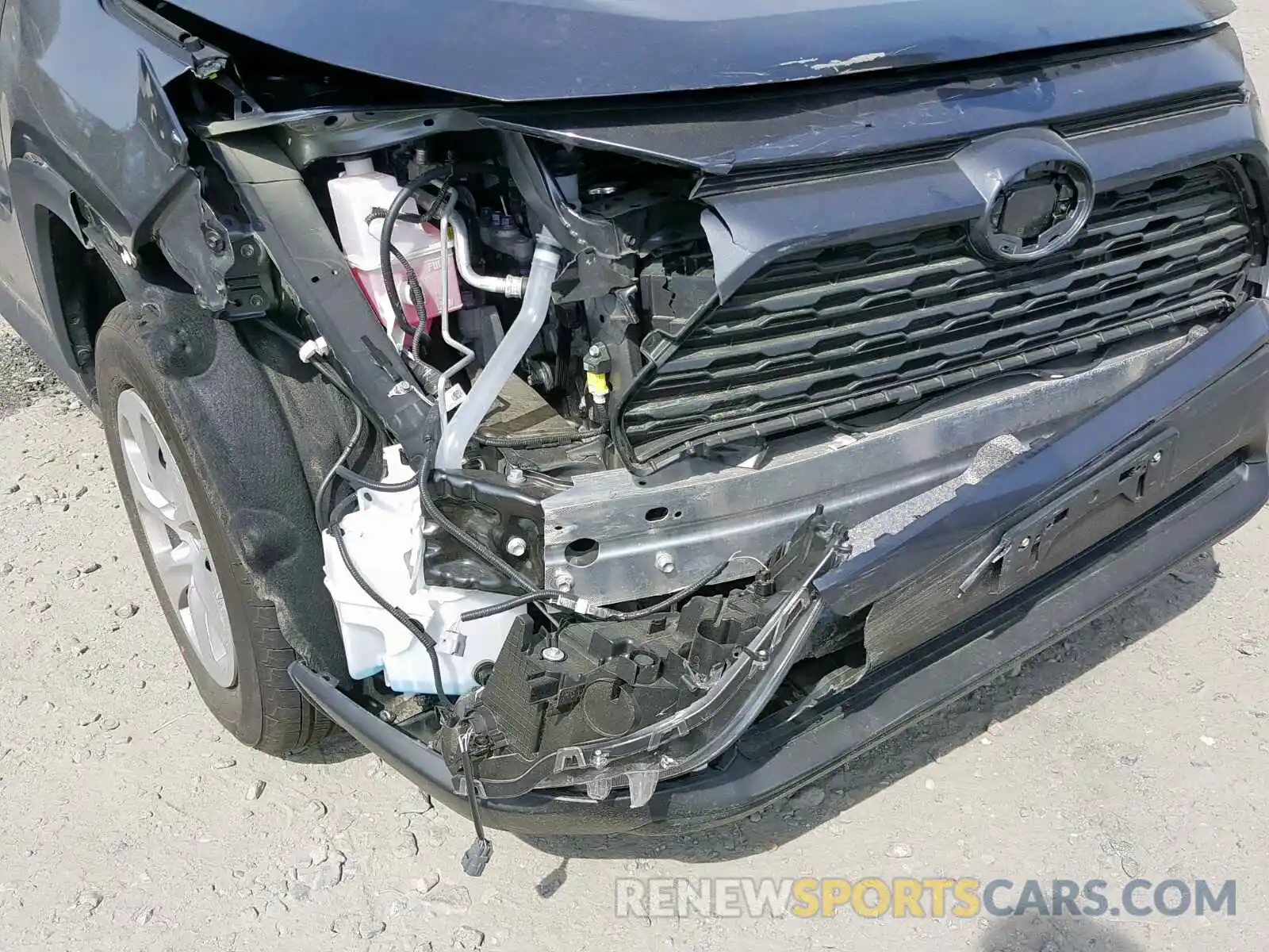 9 Photograph of a damaged car 2T3G1RFV8KW003469 TOYOTA RAV4 LE 2019