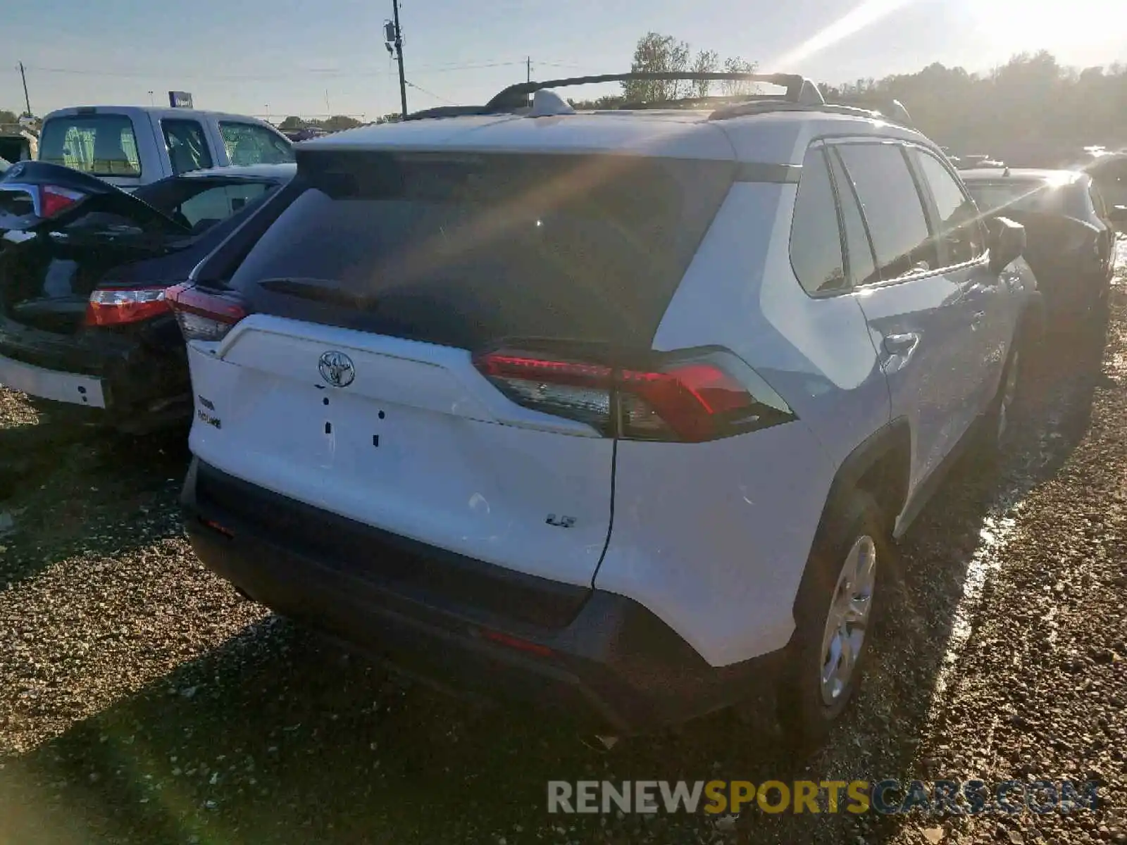 4 Photograph of a damaged car 2T3H1RFV2KW001141 TOYOTA RAV4 LE 2019