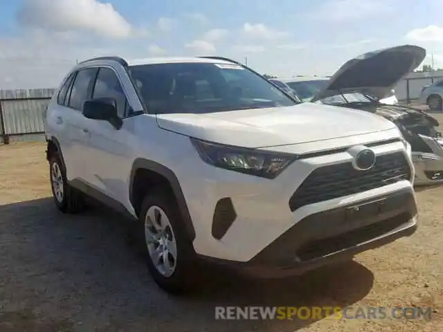 1 Photograph of a damaged car 2T3H1RFV5KW039026 TOYOTA RAV4 LE 2019