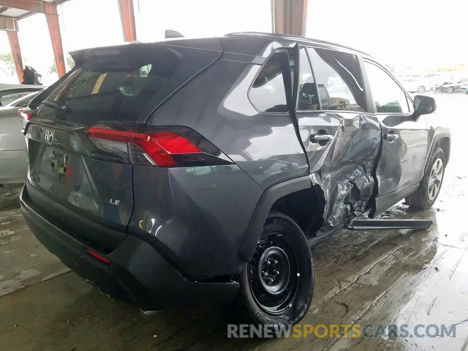 4 Photograph of a damaged car 2T3H1RFV5KW044498 TOYOTA RAV4 LE 2019