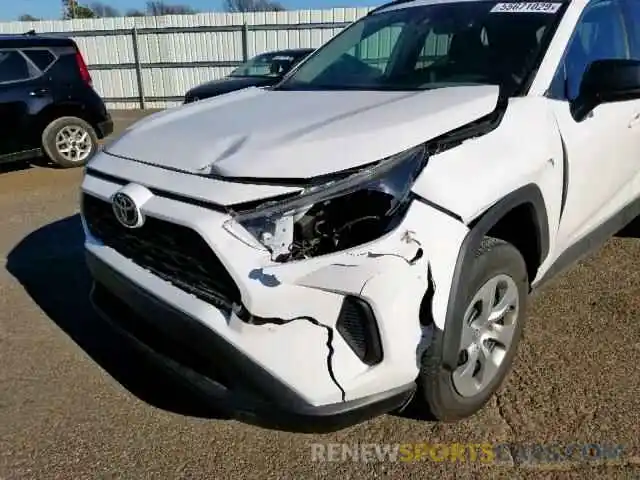 9 Photograph of a damaged car 2T3H1RFV6KW003927 TOYOTA RAV4 LE 2019