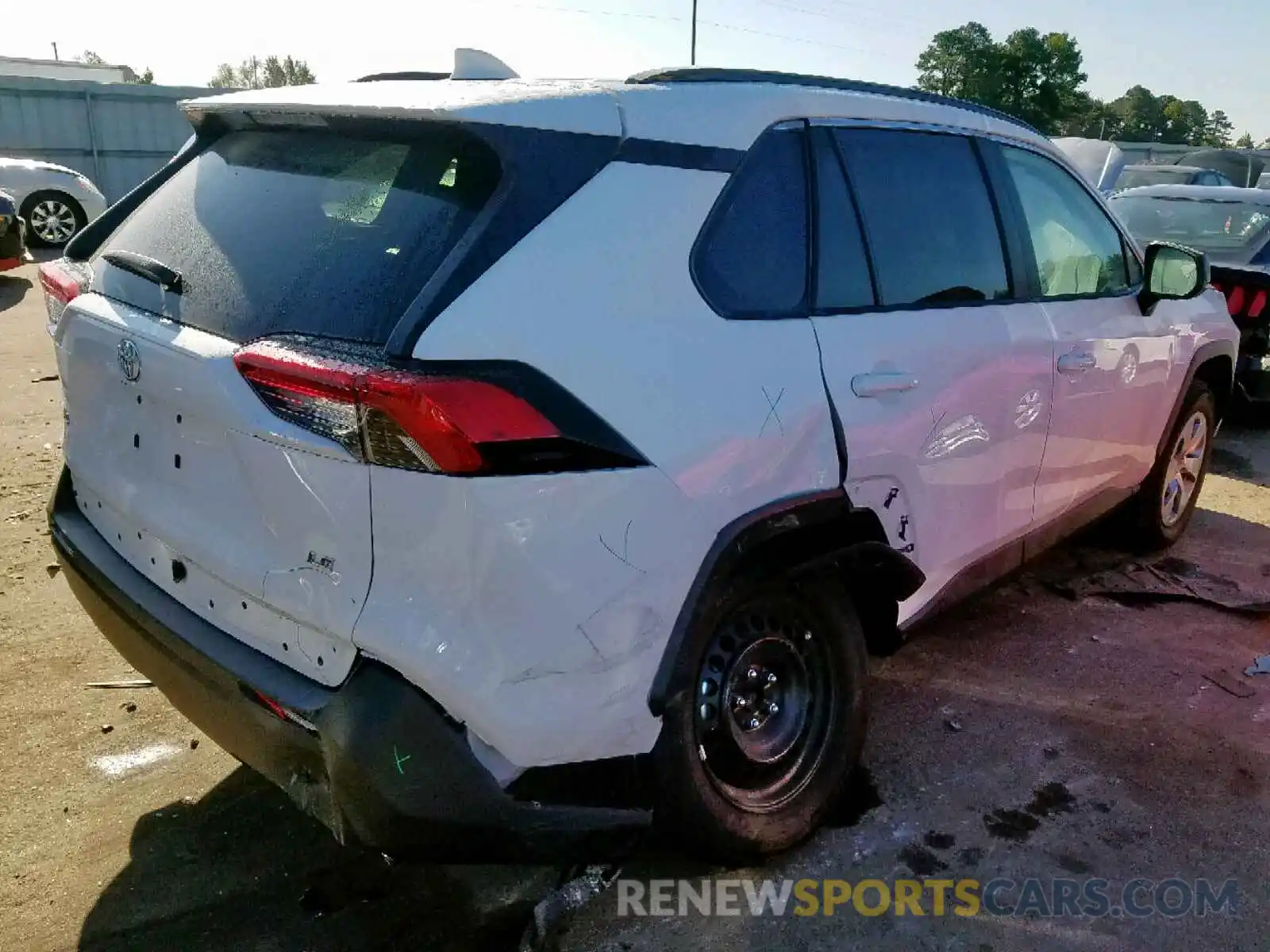 4 Photograph of a damaged car 2T3H1RFV7KW017268 TOYOTA RAV4 LE 2019