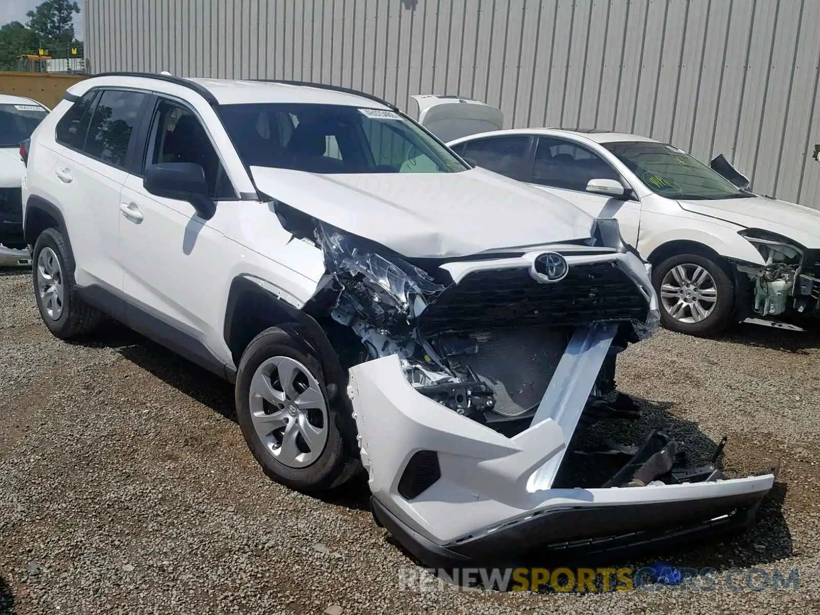 1 Photograph of a damaged car 2T3H1RFV8KW018283 TOYOTA RAV4 LE 2019