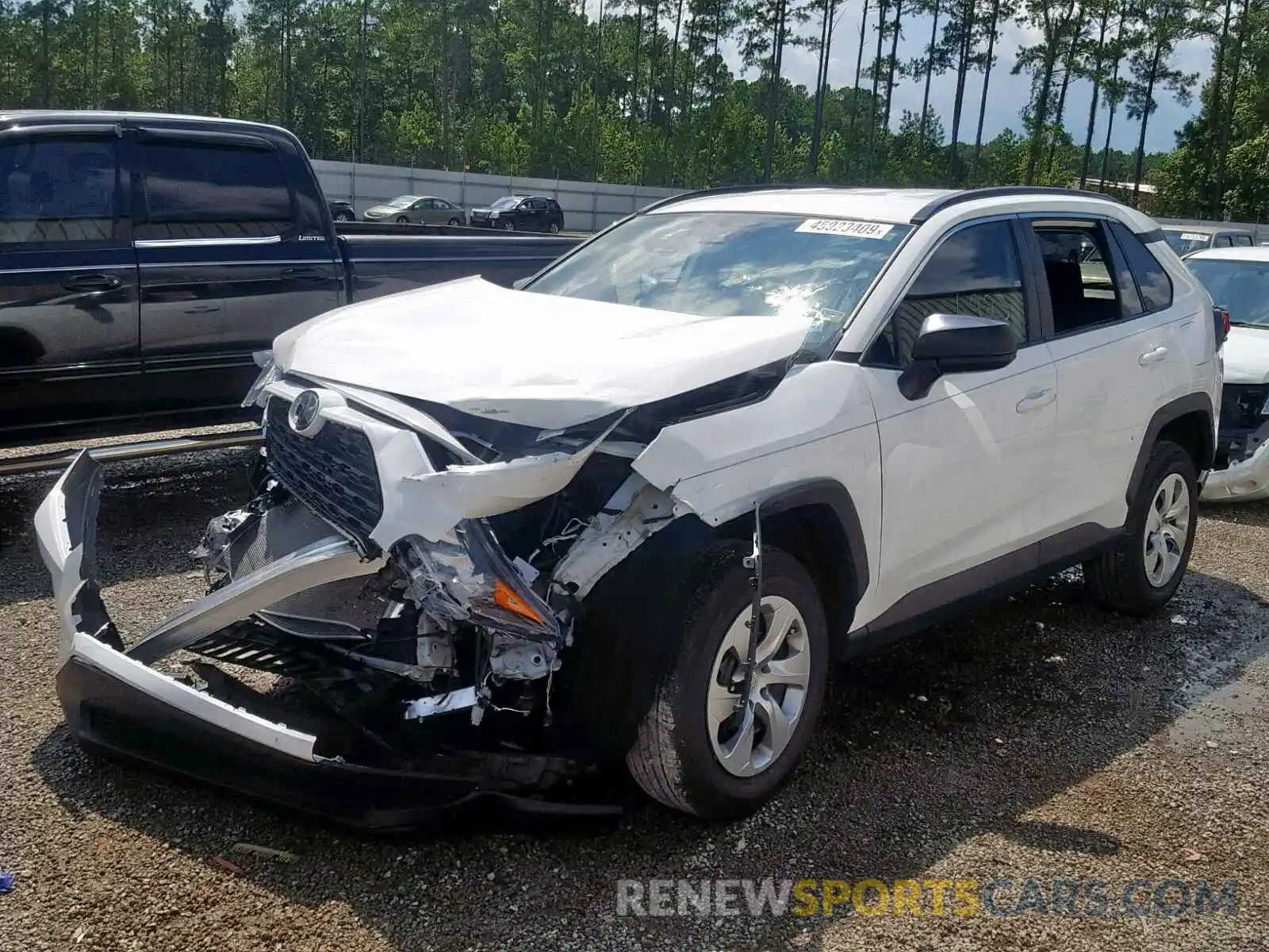 2 Photograph of a damaged car 2T3H1RFV8KW018283 TOYOTA RAV4 LE 2019