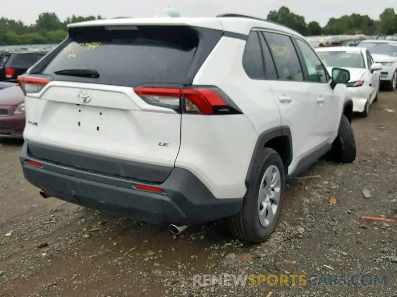 4 Photograph of a damaged car 2T3H1RFV9KW019149 TOYOTA RAV4 LE 2019