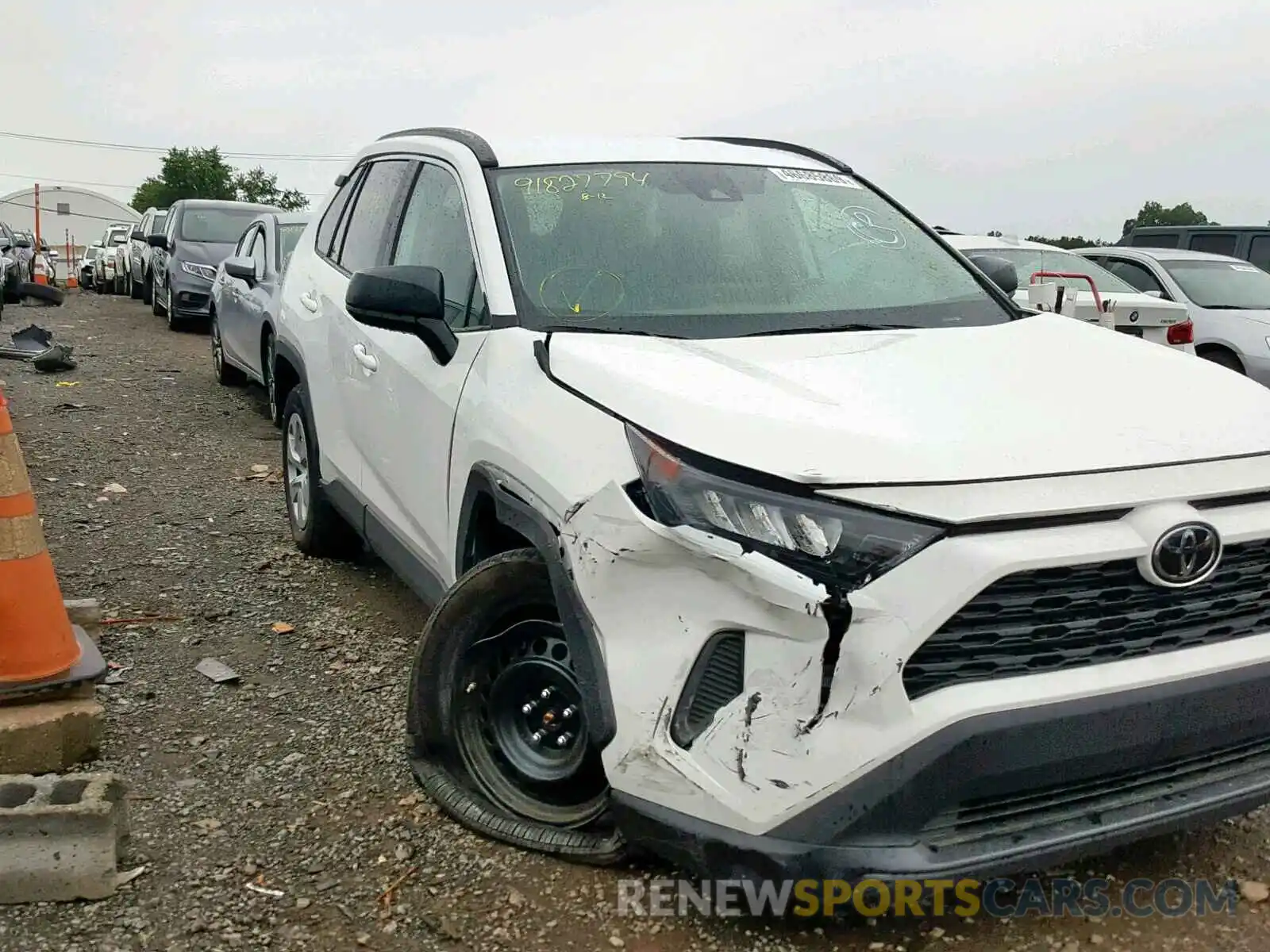 9 Фотография поврежденного автомобиля 2T3H1RFV9KW019149 TOYOTA RAV4 LE 2019