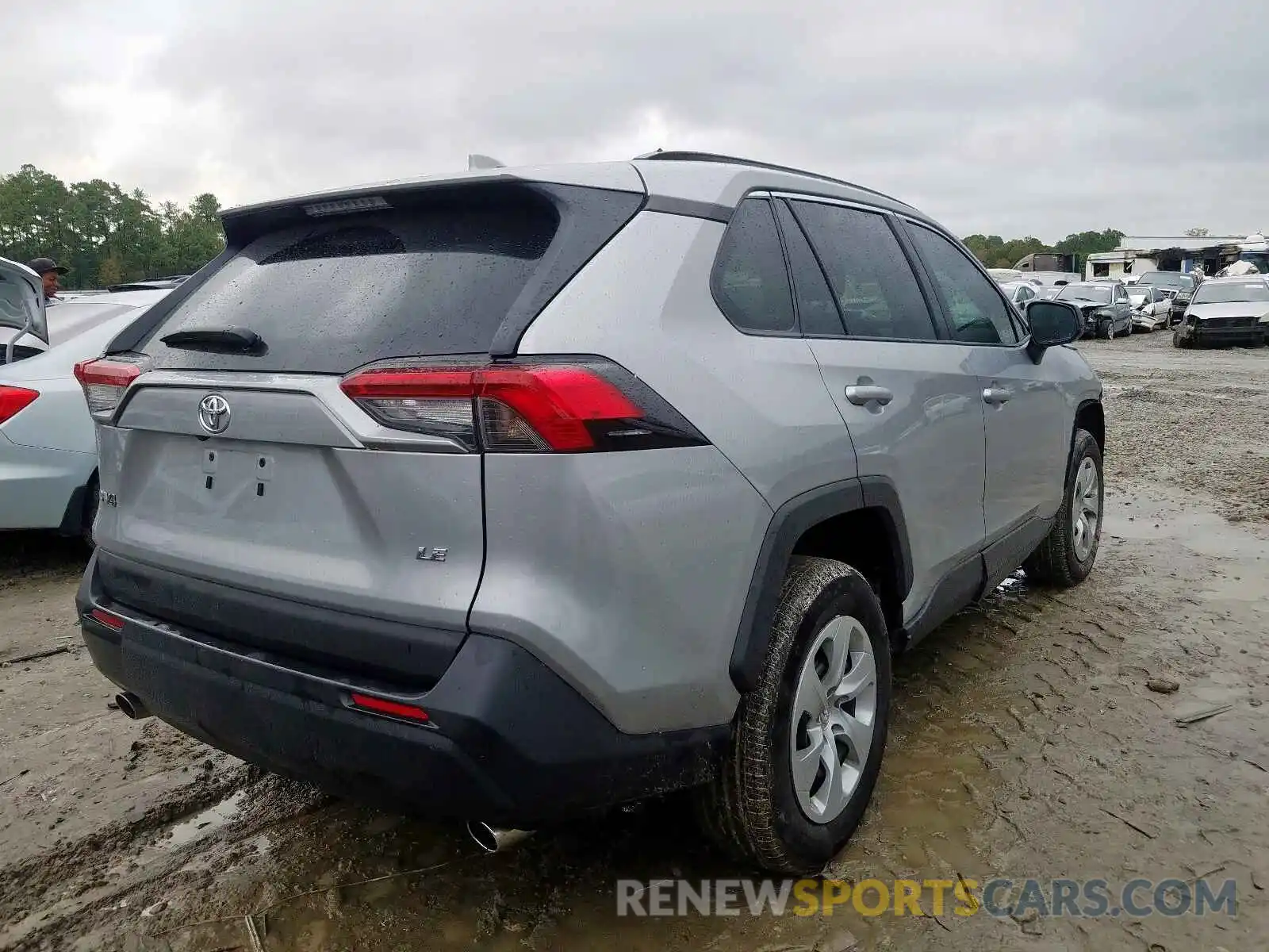 4 Photograph of a damaged car 2T3H1RFVXKW020066 TOYOTA RAV4 LE 2019